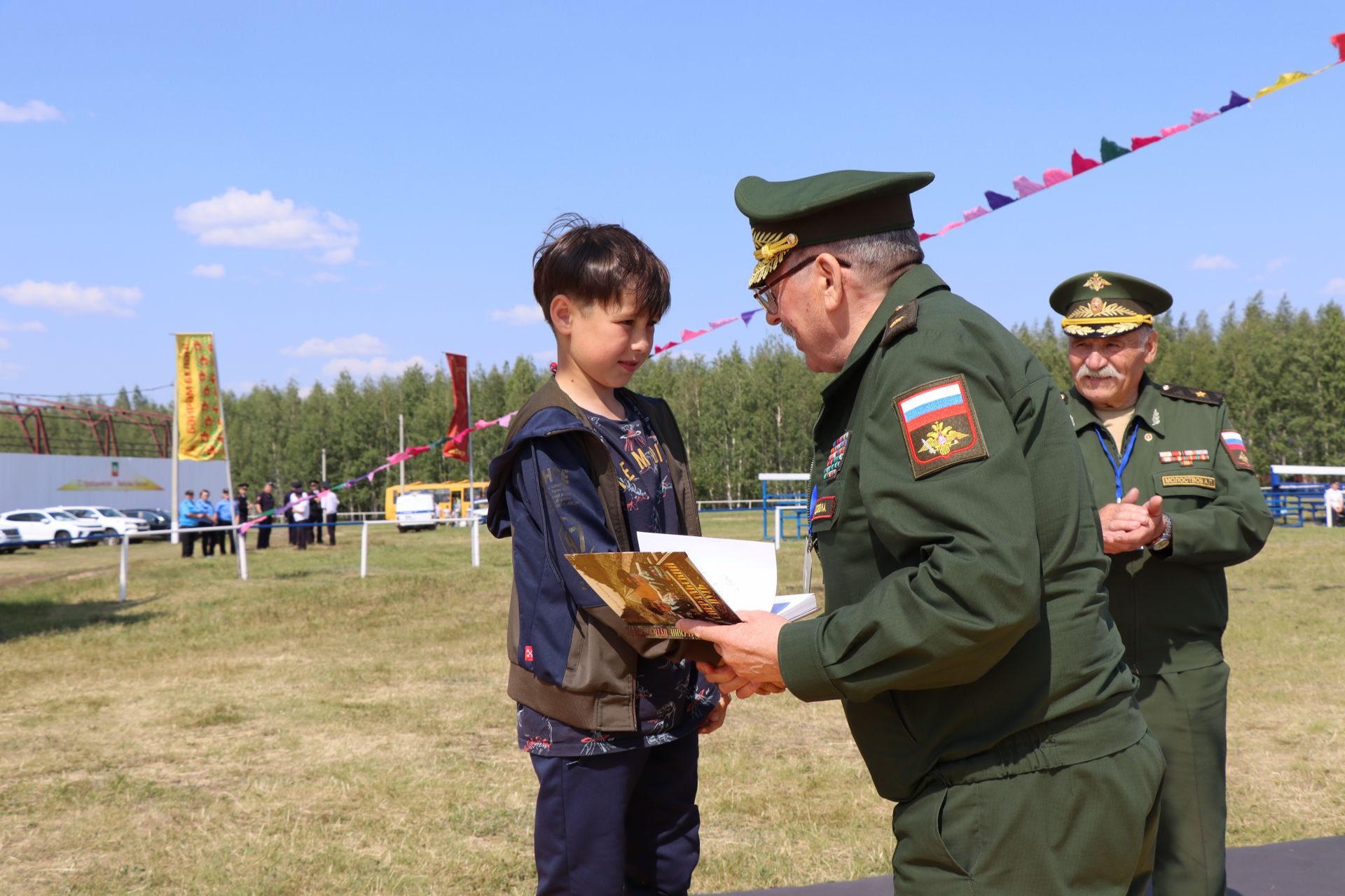 На нурлатском Уяве прошел традиционный турнир по чувашской борьбе на поясах