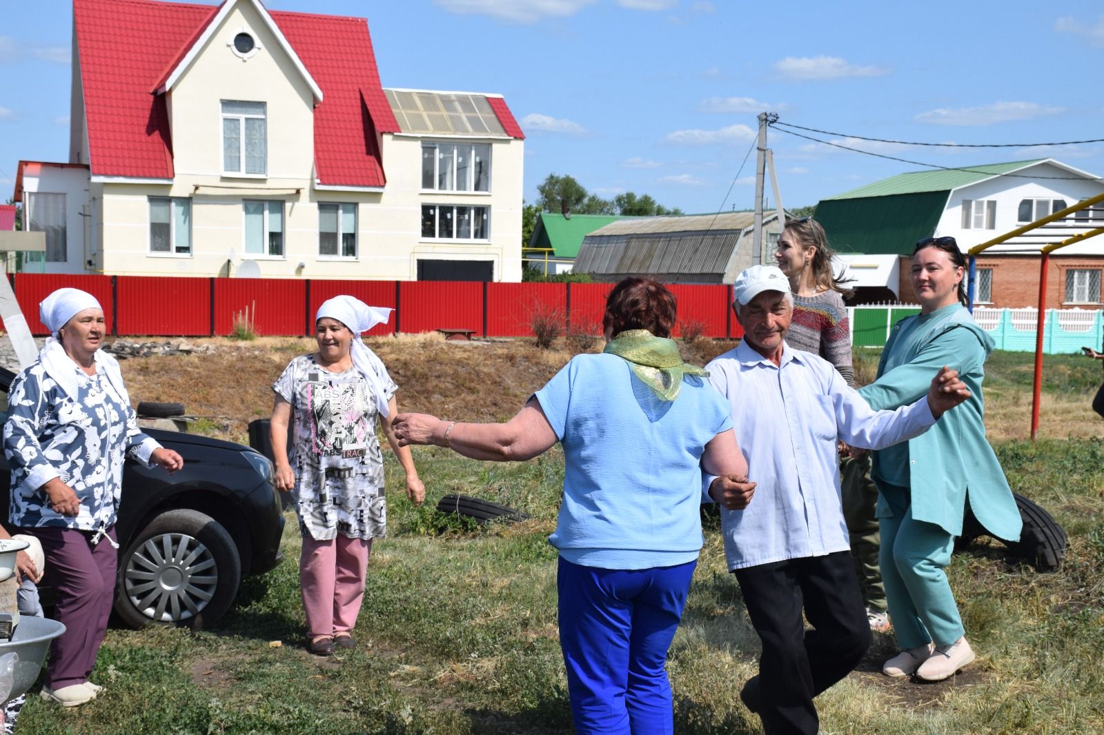 В микрорайоне Нижний Нурлат прошел День Ухи