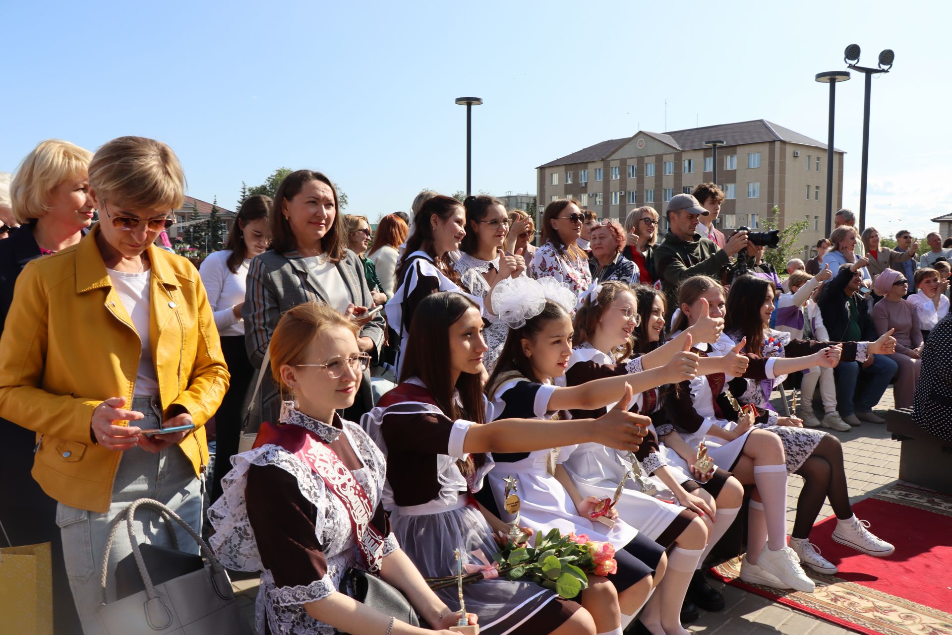 В Нурлате сегодня чествовали отличников учебы