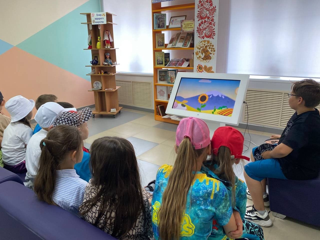 Центральная библиотека Нурлата пригласила школьников на увлекательную экскурсию