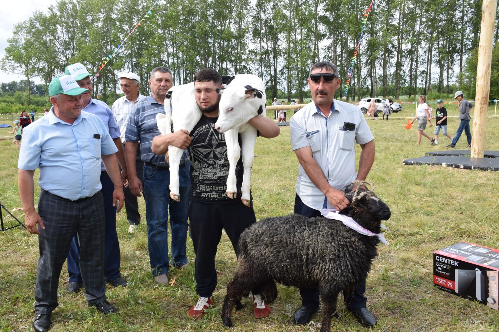 В Курманаеве День села прошел в формате Сабантуя