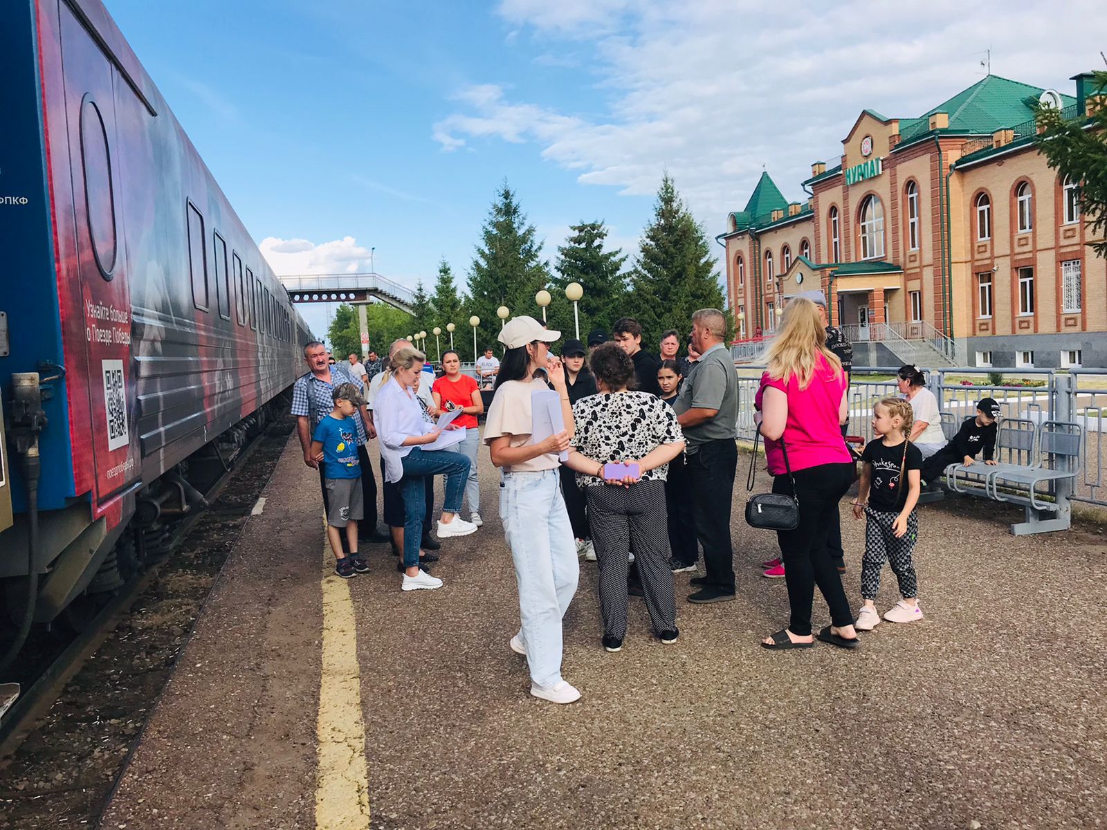 Сотни нурлатцев смогли сегодня посетить Поезд Победы