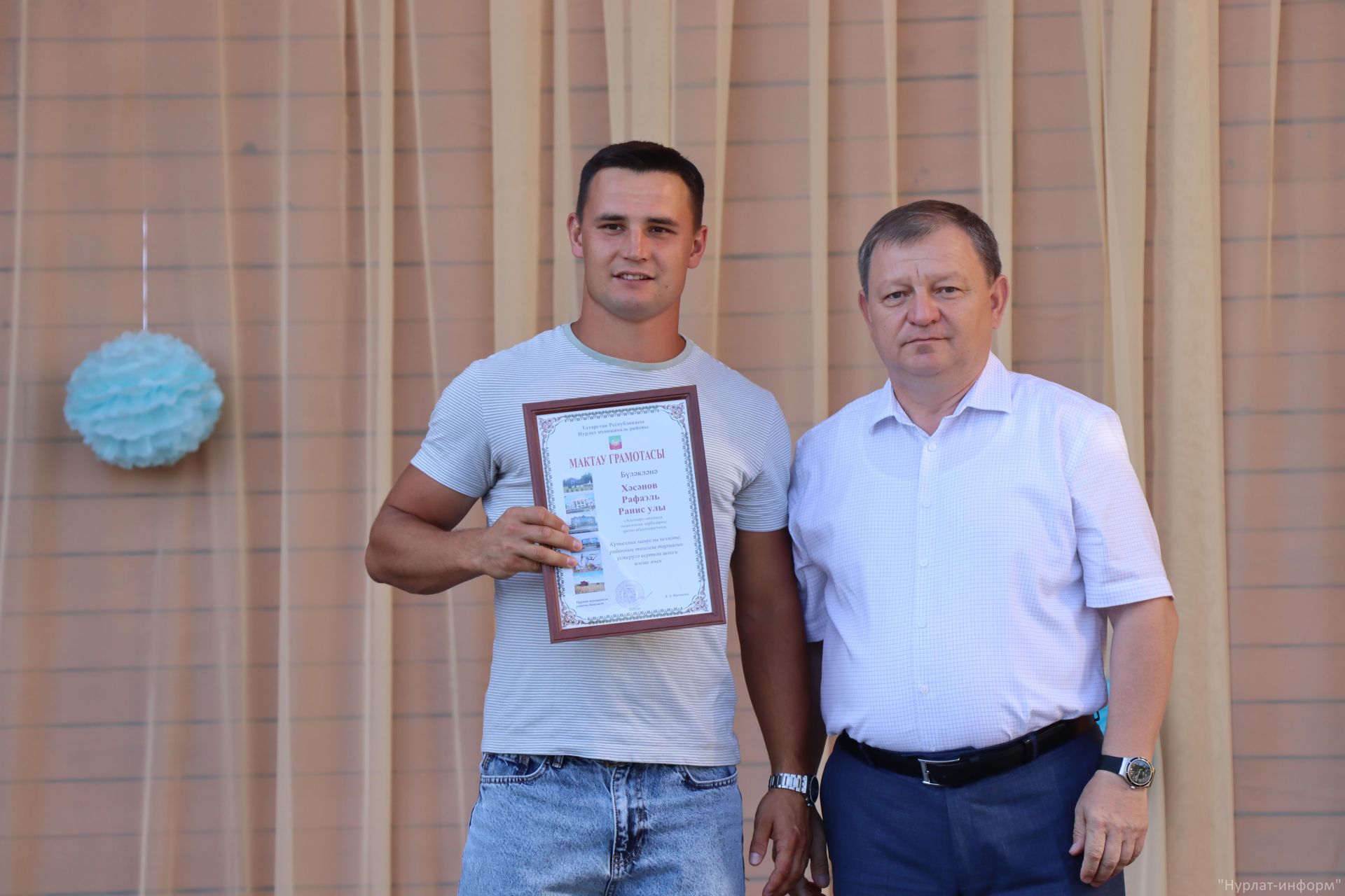 Дамир Ишкинеев поздравил нурлатских строителей с профессиональным праздником