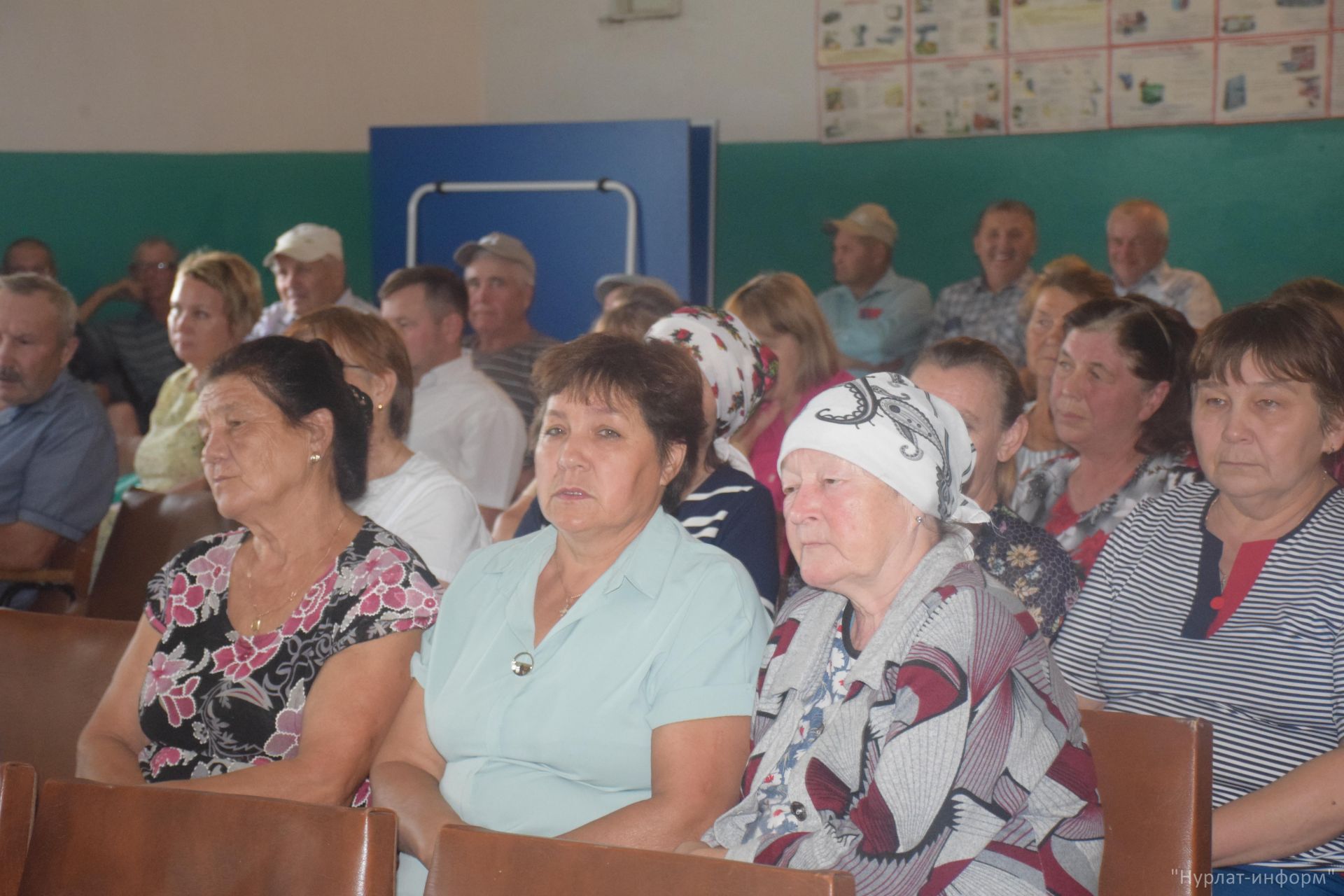 Жители 6 населенных пунктов Елаурского сельского поселения собрались на сход