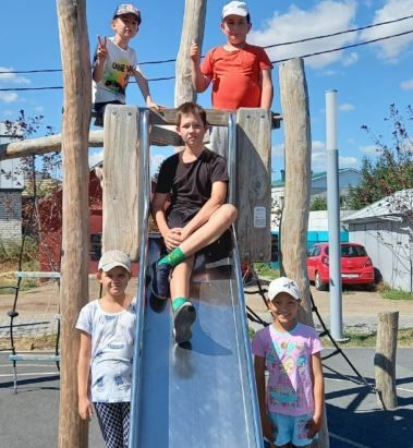 Для детей пришкольного лагеря «Солнышко» провели мероприятие в библиотеке