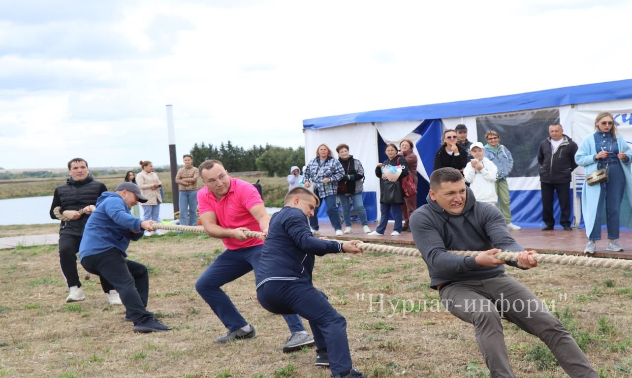 Работники ООО «ЦТ и РС» компании «ТаграС-РС» умеют плодотворно трудиться и весело отдыхать