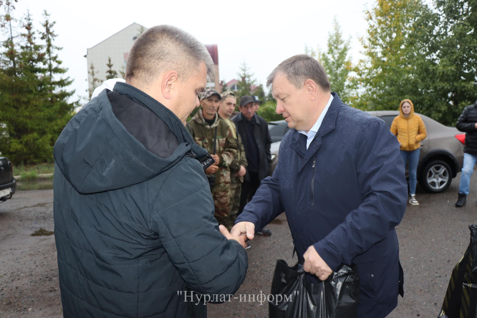 В Нурлате проводили на службу очередную группу контрактников