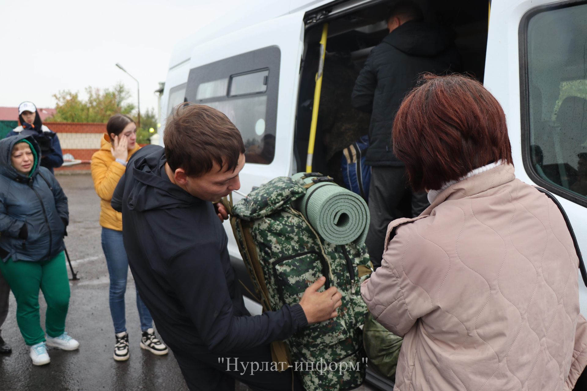 В Нурлате проводили на службу очередную группу контрактников