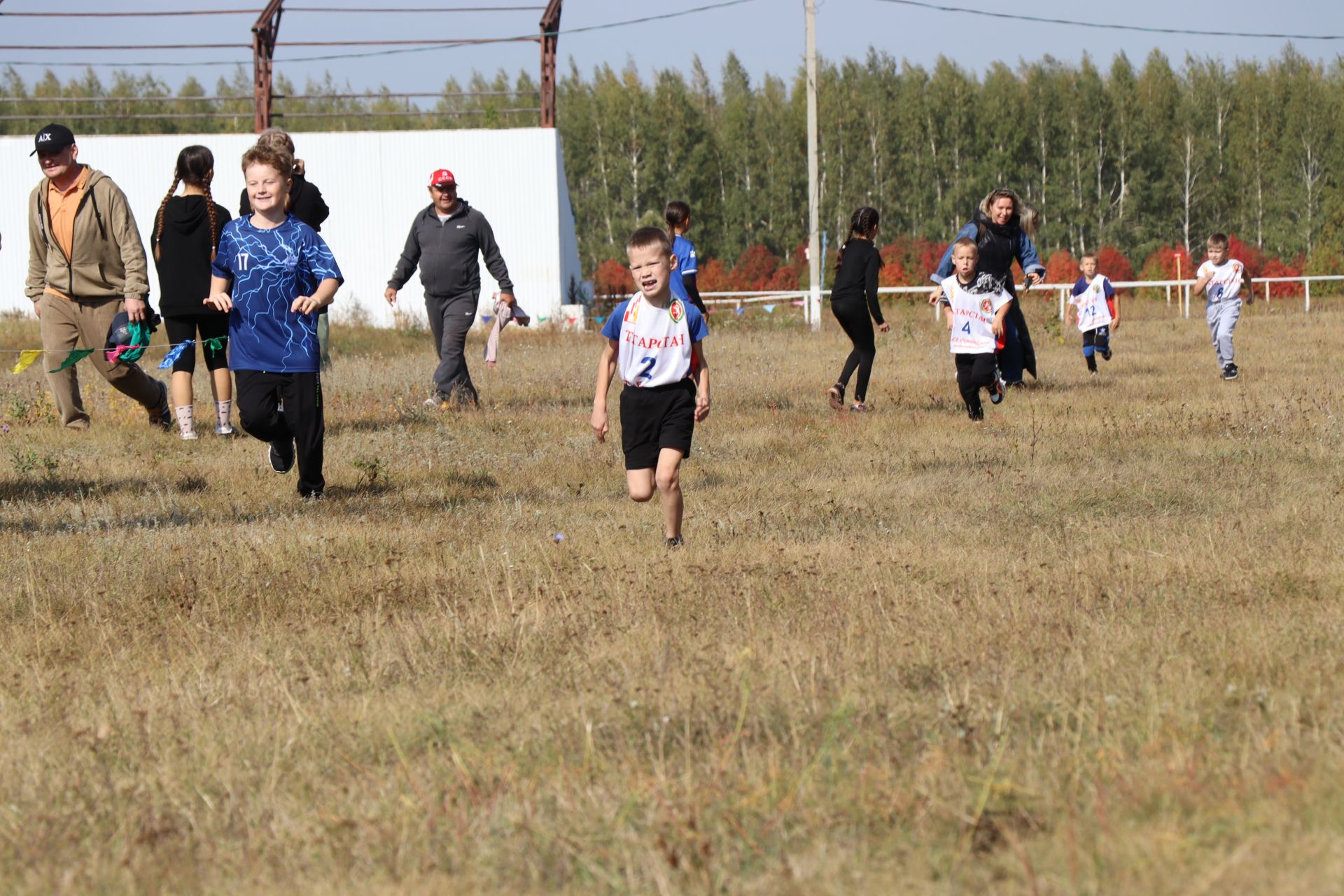 В Нурлате участникам «Кросса Татарстана» дал напутствие победитель марафона мира Михаил Горелов