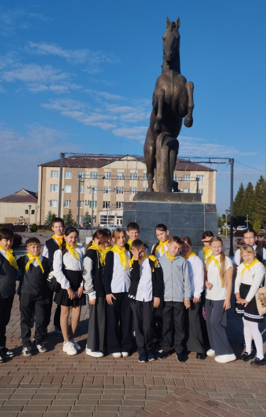 Нурлатские школьники отправились на экскурсию по родному городу