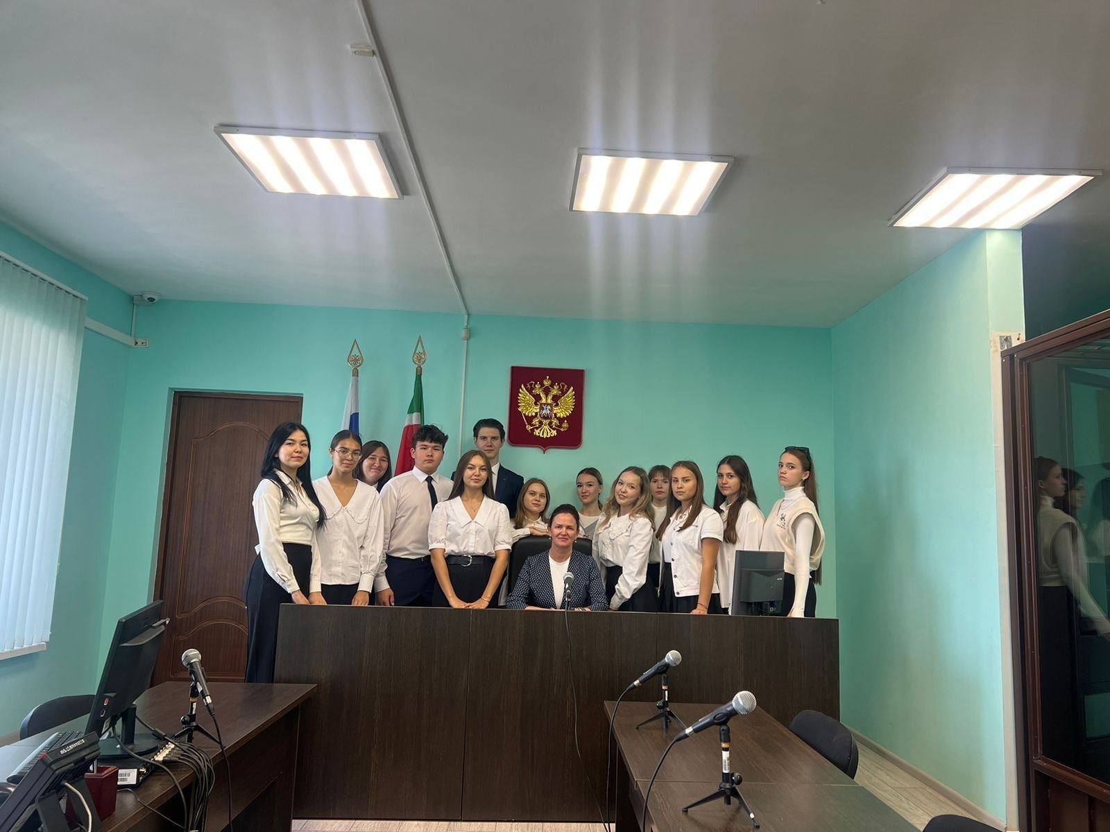 В рамках профориентационной работы старшеклассники школы №2 посетили Нурлатский районный суд