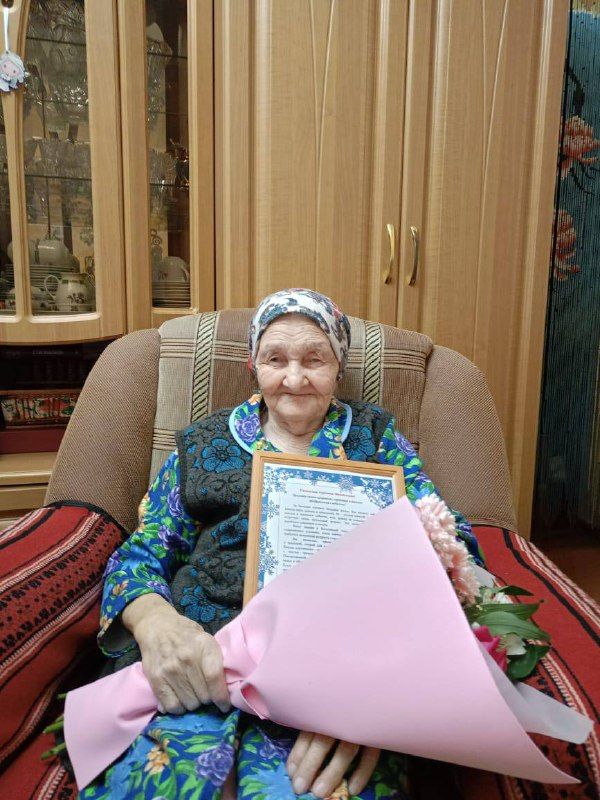Свой 90-летний юбилей отметила жительница Нурлата Агрепина Карандаева