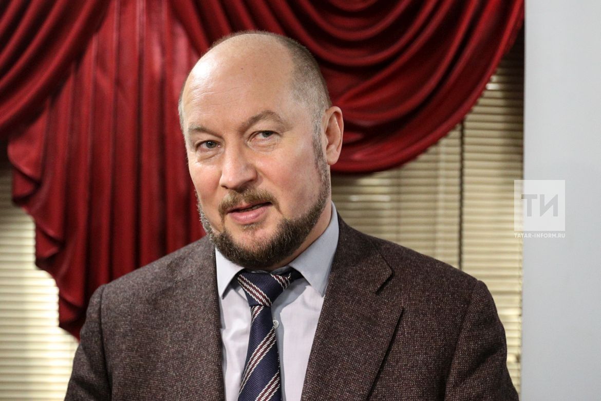 Асгат Сафаров поздравил сотрудников агентства „Татмедиа“ с Днем российской печати