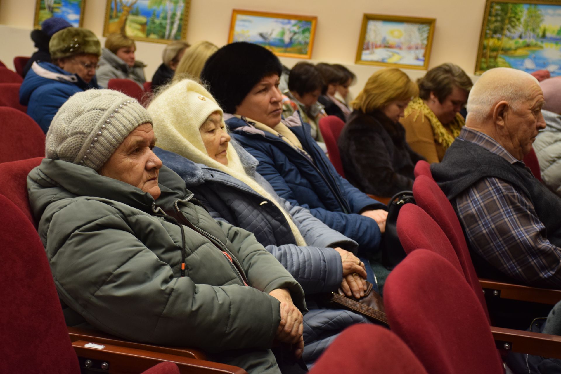 Жители микрорайона сахароваров обсуждали проблемные вопросы на сходе граждан