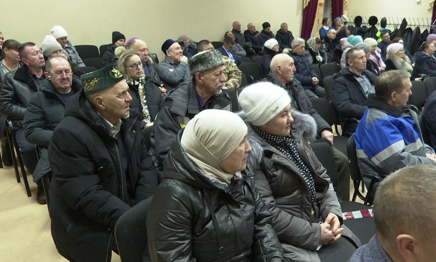 Жители Новоиглайкинского сельского поселения собрались на встречу с руководством Нурлатского района