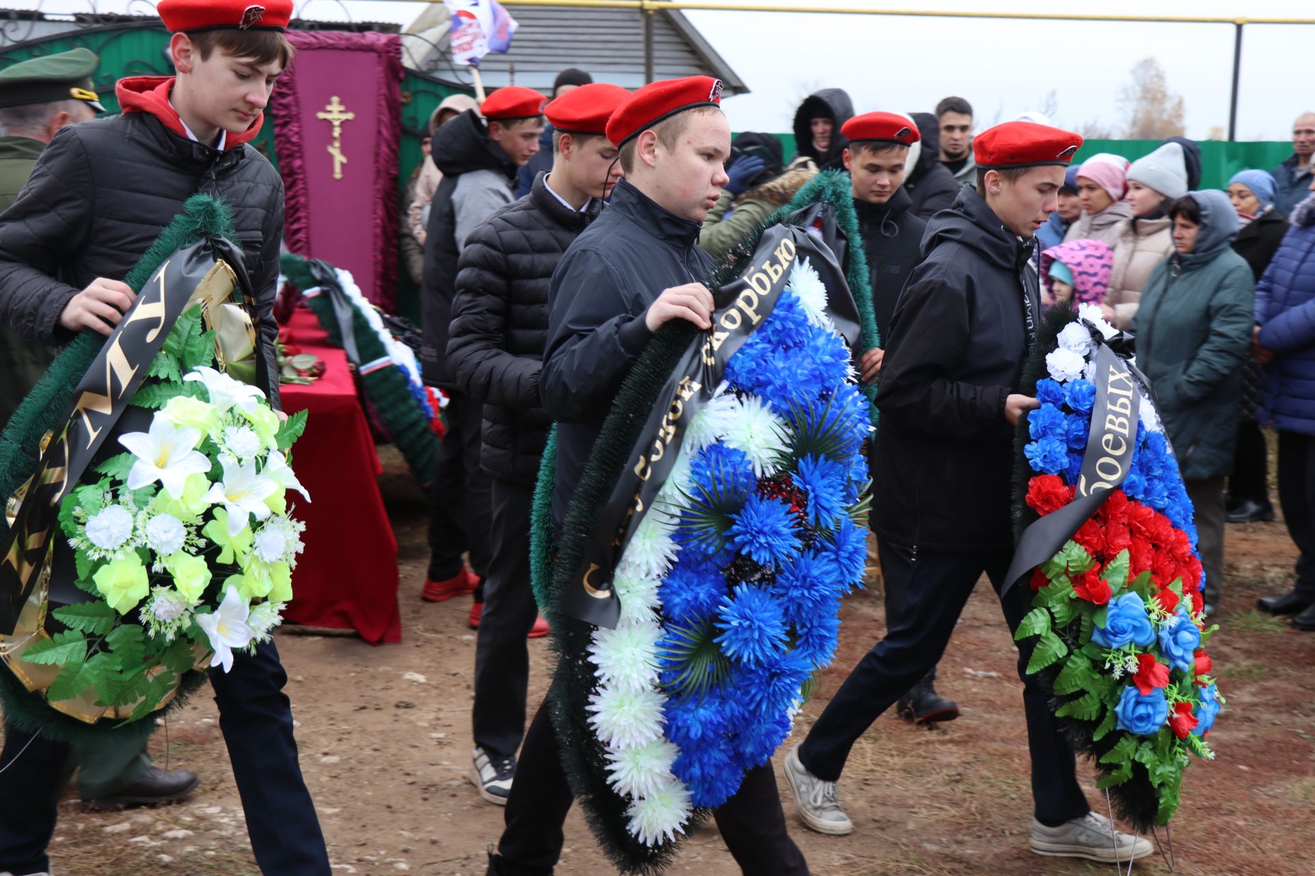 В селе Мамыково простились с героем специальной военной операции Морозовым Олегом Владимировичем
