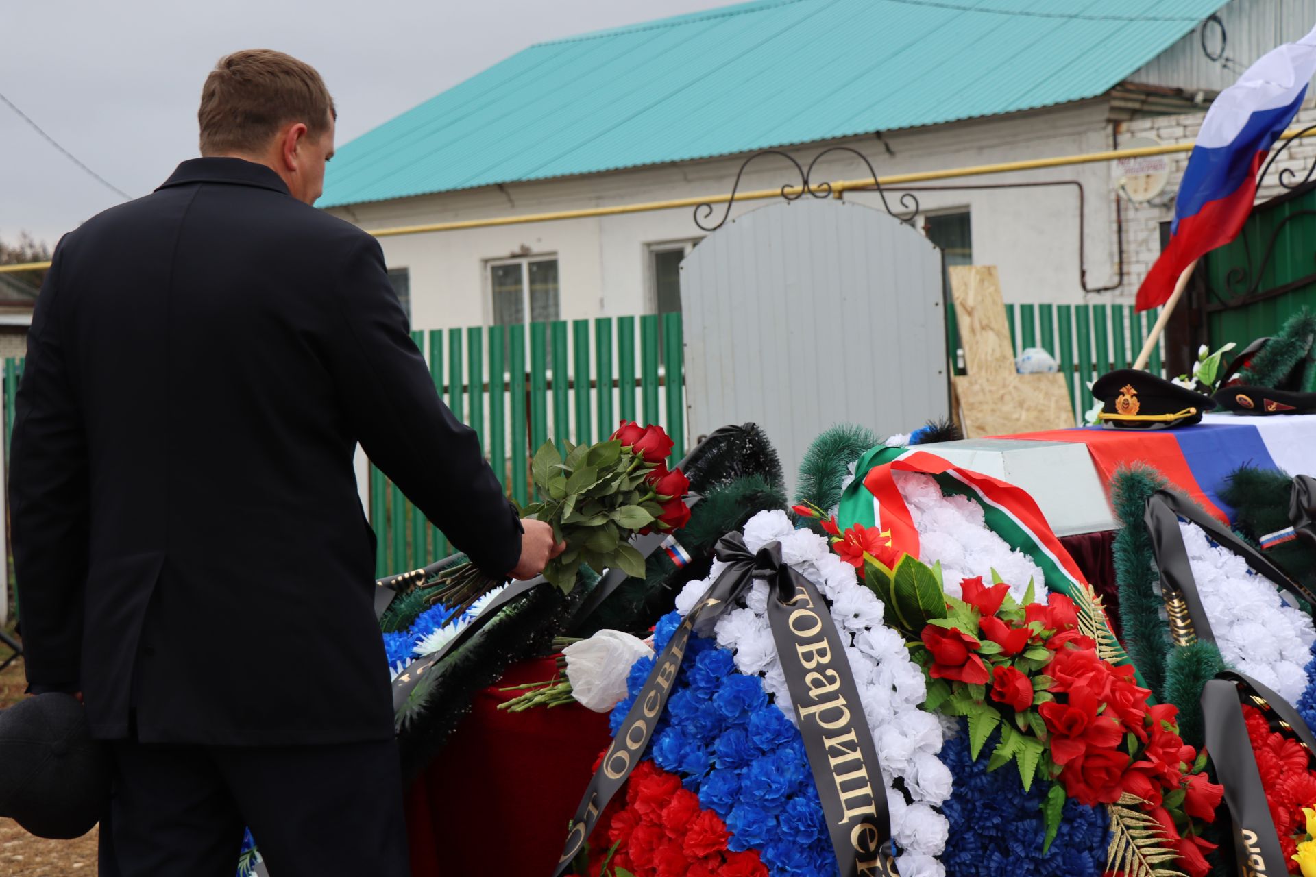В селе Мамыково простились с героем специальной военной операции Морозовым Олегом Владимировичем