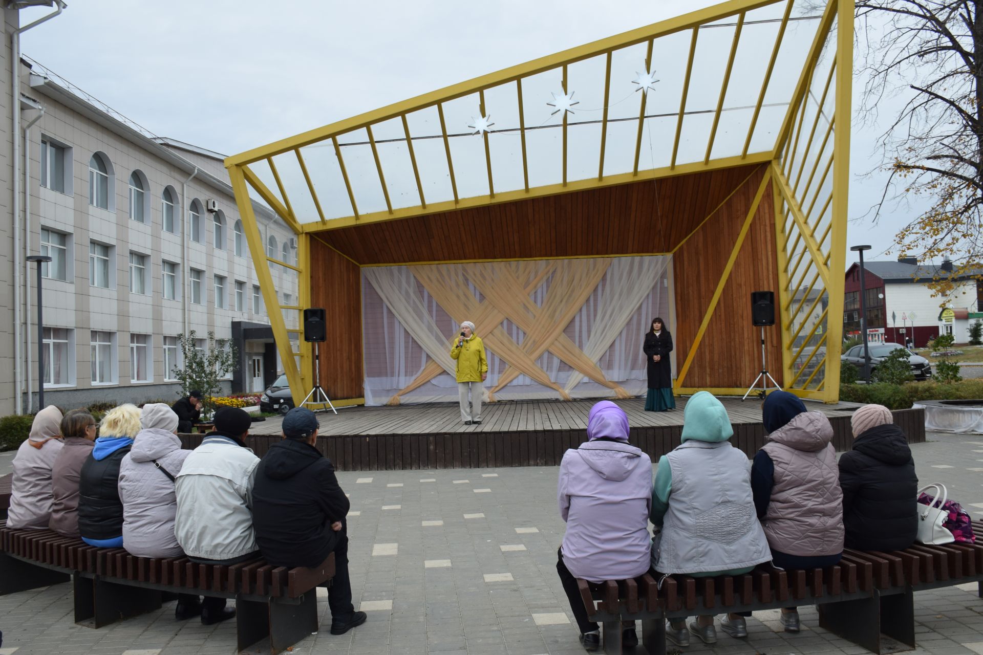 В Нурлате прошло праздничное мероприятие «Золотая осень»