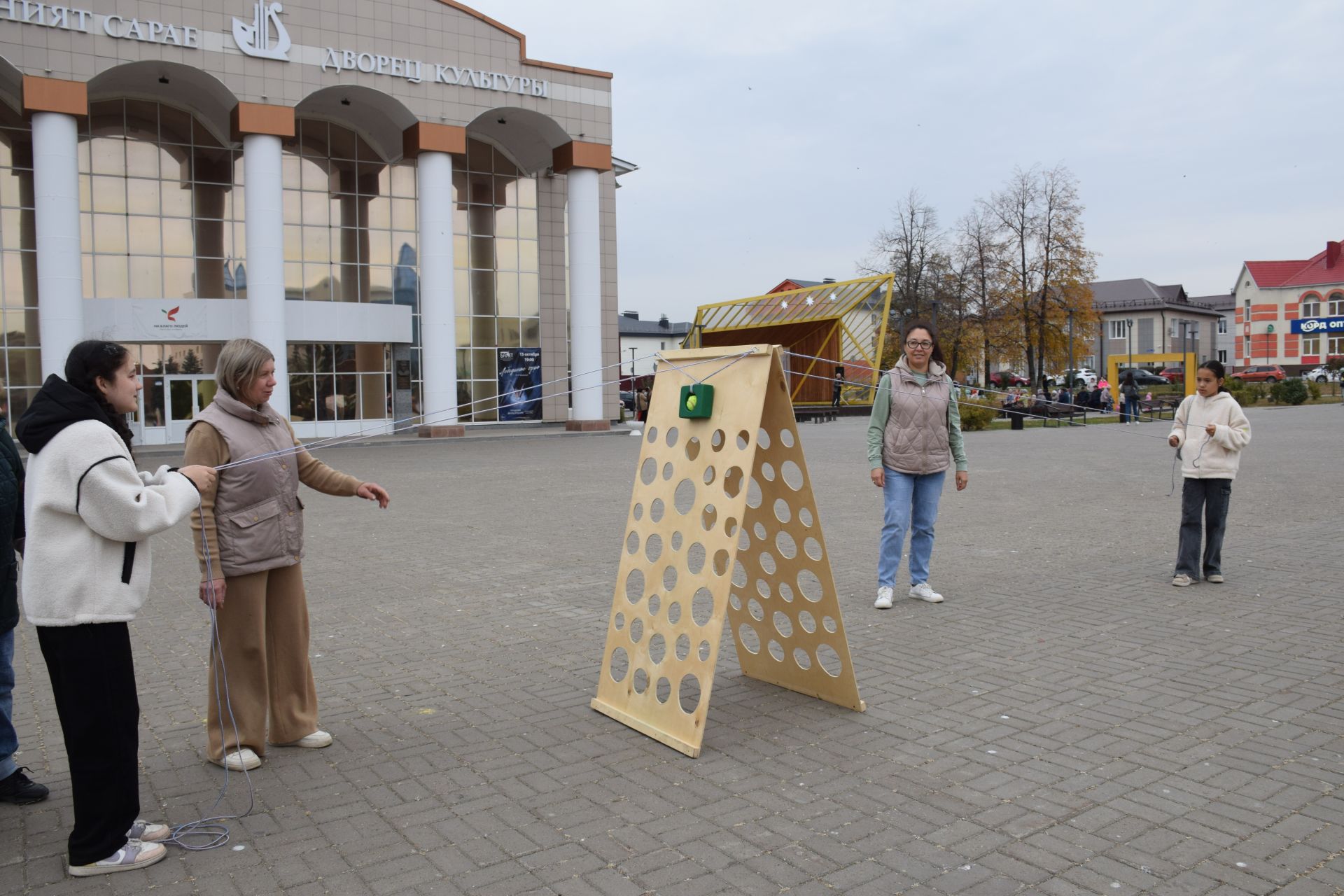 В Нурлате прошло праздничное мероприятие «Золотая осень»