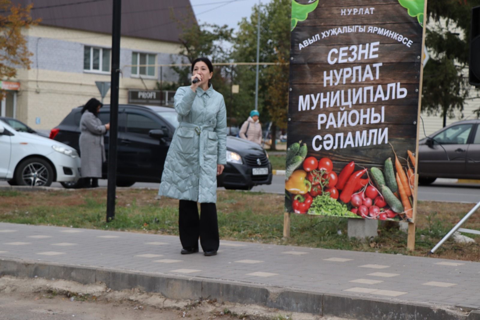 В Нурлате активисты Центра долголетия организовали благотворительную ярмарку в помощь участникам СВО