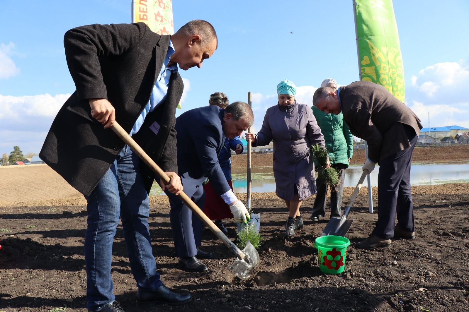 В деревне Бикулово после капитального ремонта торжественно открыли гидротехническое сооружение