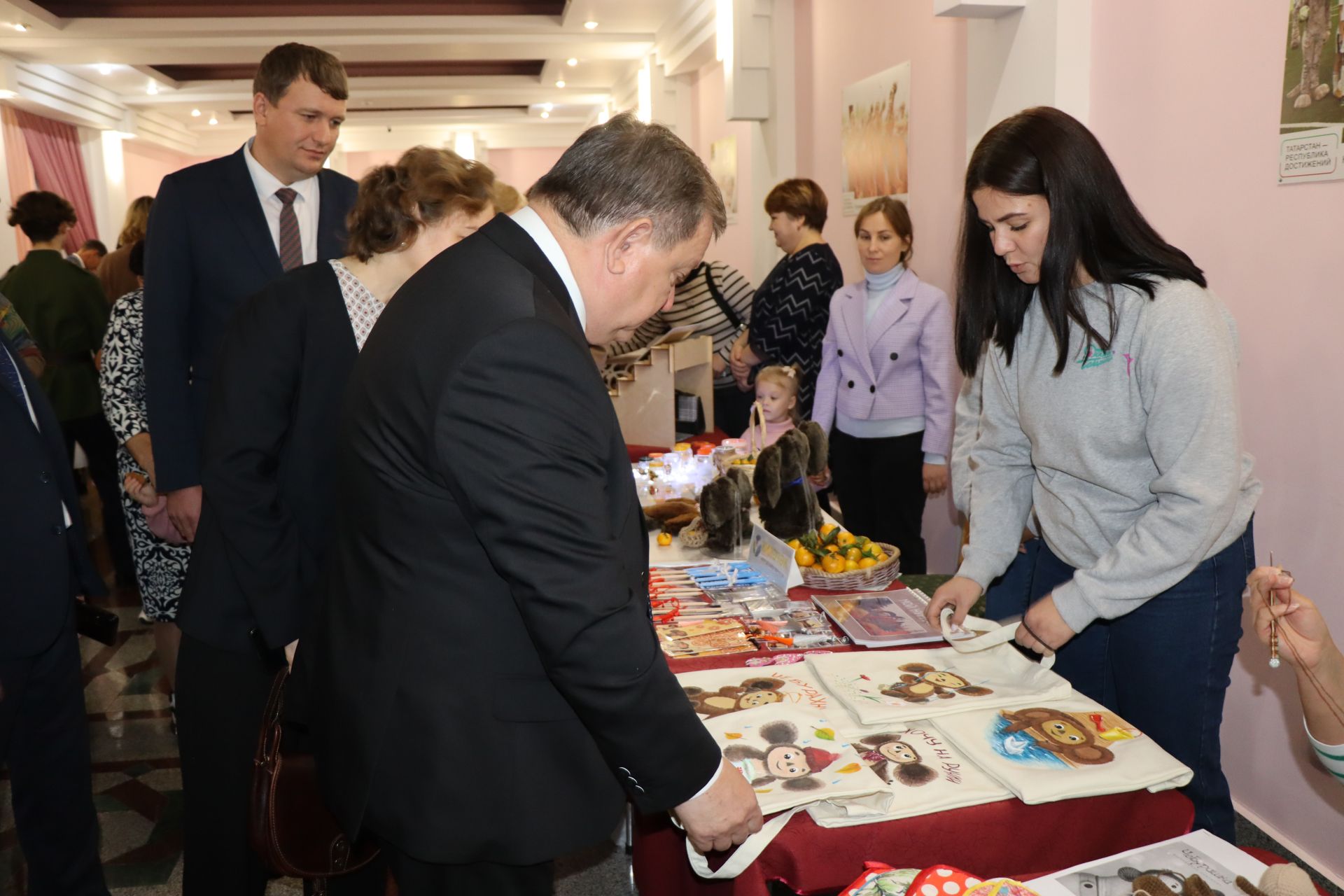 Нурлатцы в рамках благотворительных концертов «СВОих не бросаем» собрали более 1 млн рублей