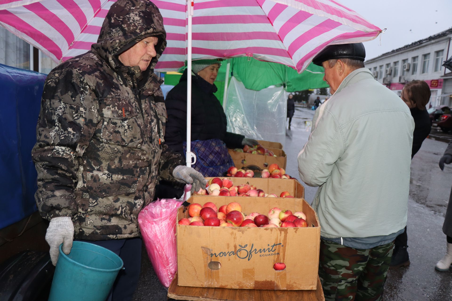 В Нурлате прошла праздничная сельскохозяйственная ярмарка