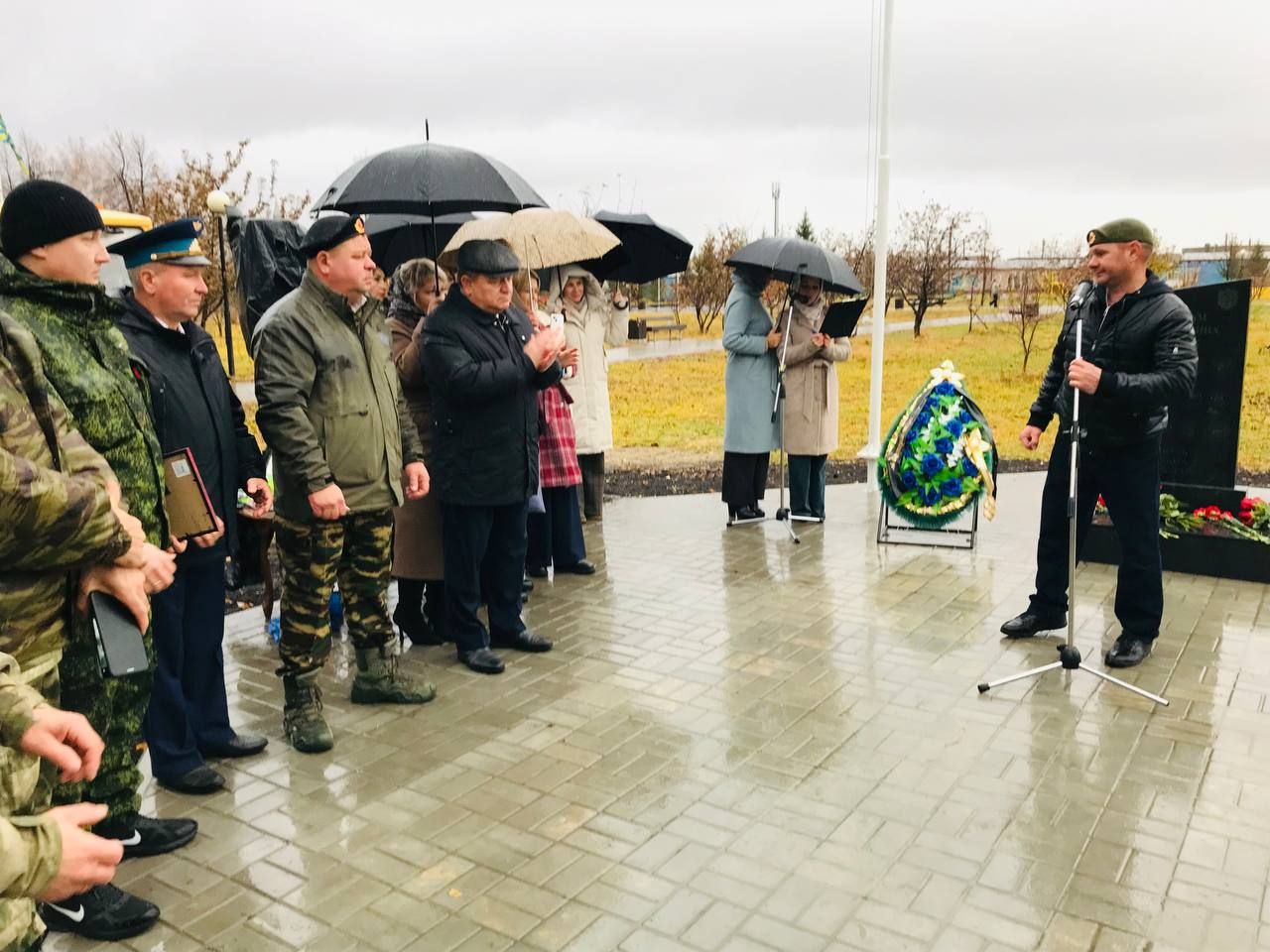 В Нурлате торжественно открыли памятник воинам внутренних войск