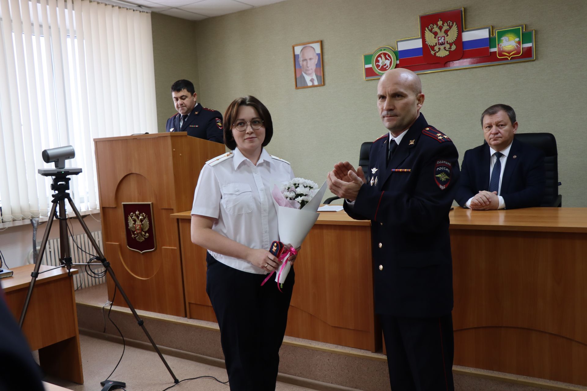 В Нурлате поздравили сотрудников органов внутренних дел с профессиональным праздником