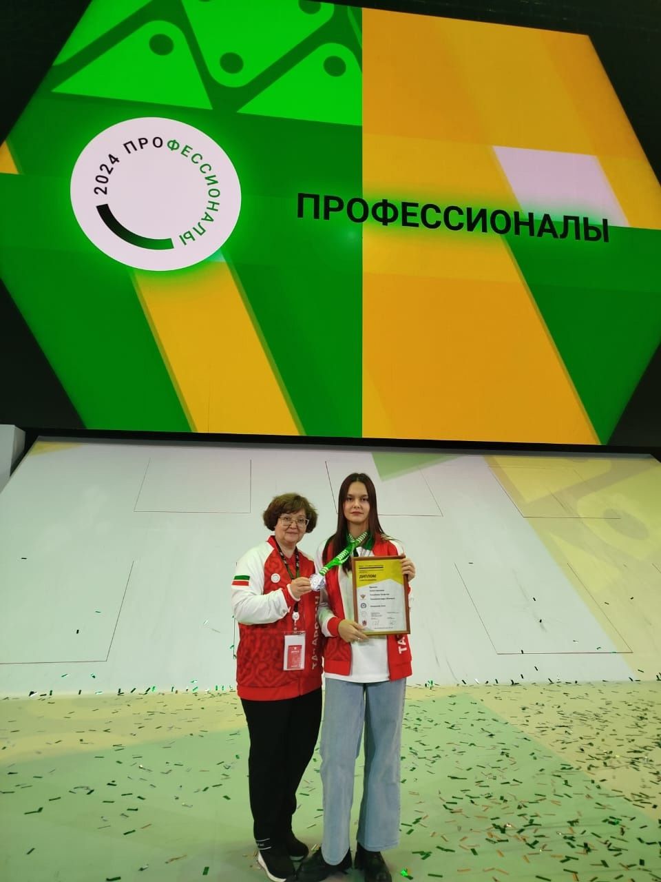 Алина Ефимова из Нурлата стала призером Чемпионата по профессиональному мастерству