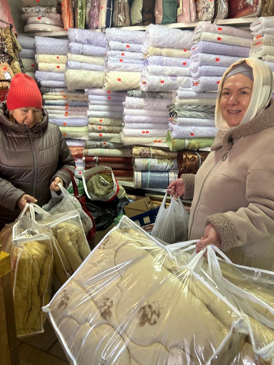 В Нурлате мусульманки, обучающиеся основам Ислама, организовали сбор средств для сирот детского дома ЛНР