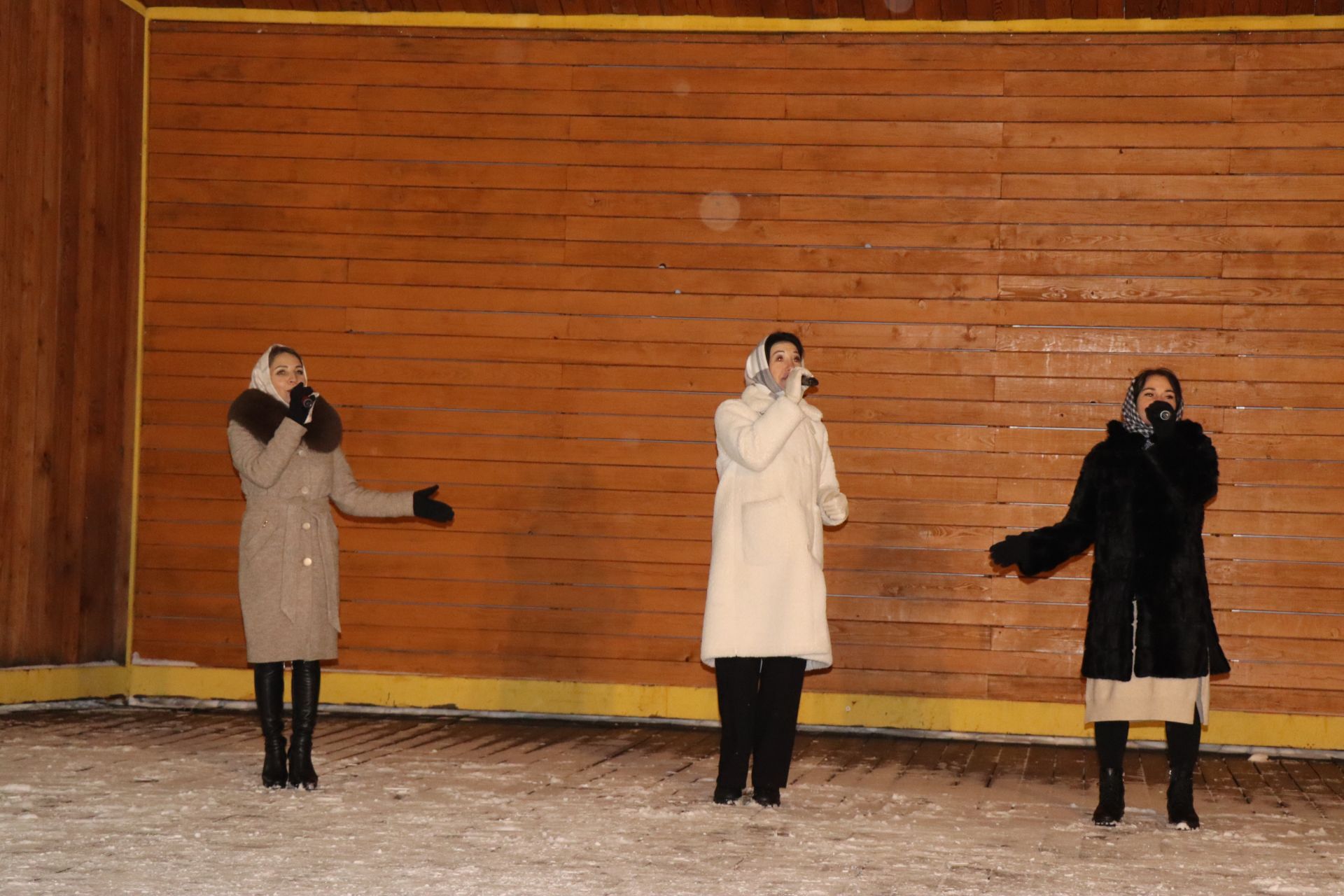 В Нурлате состоялось торжественное открытие главной городской Елки