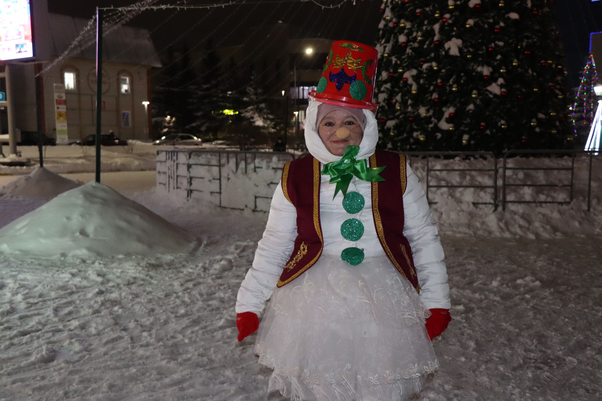 В Нурлате состоялось торжественное открытие главной городской Елки