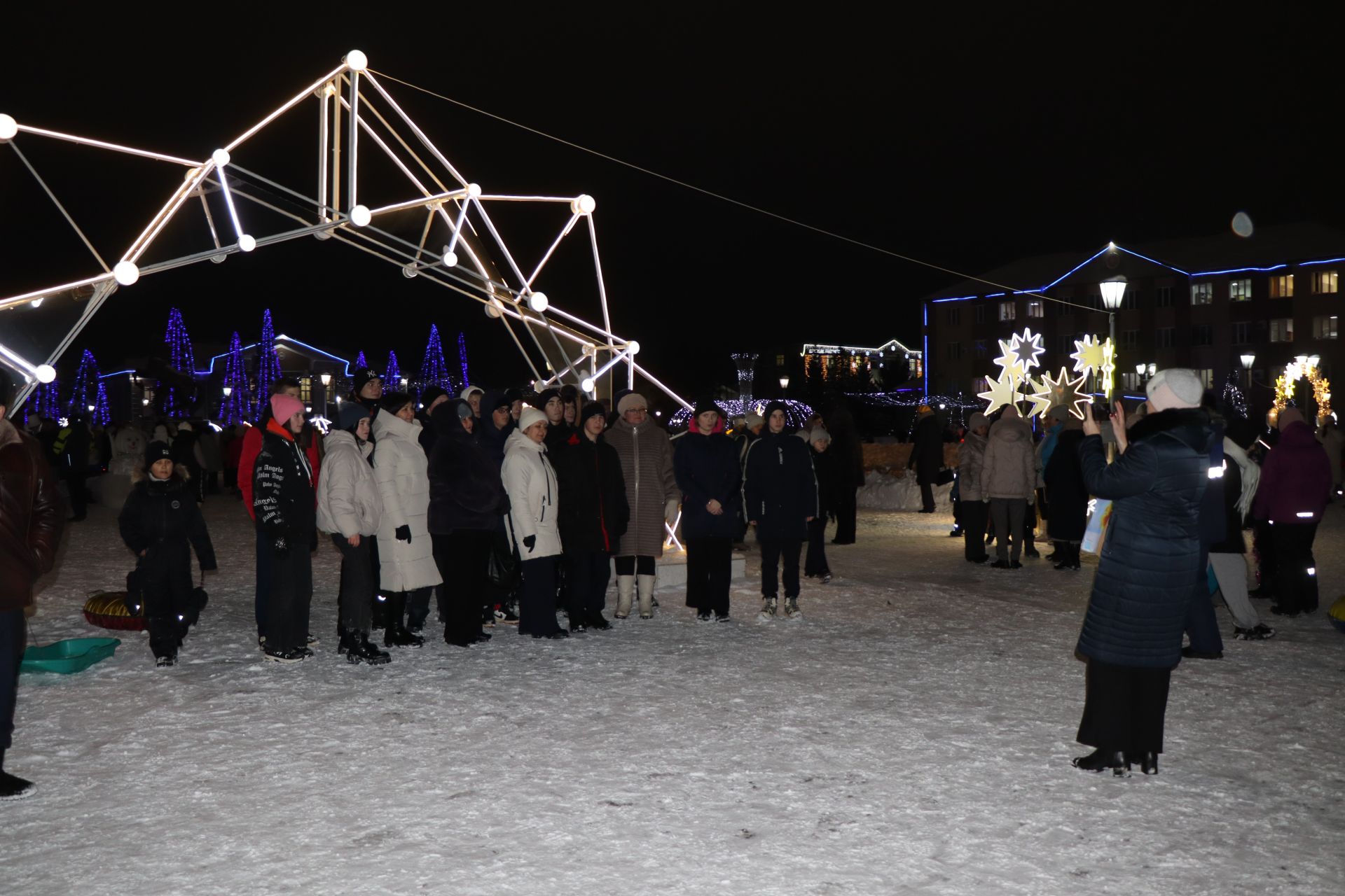 В Нурлате состоялось торжественное открытие главной городской Елки