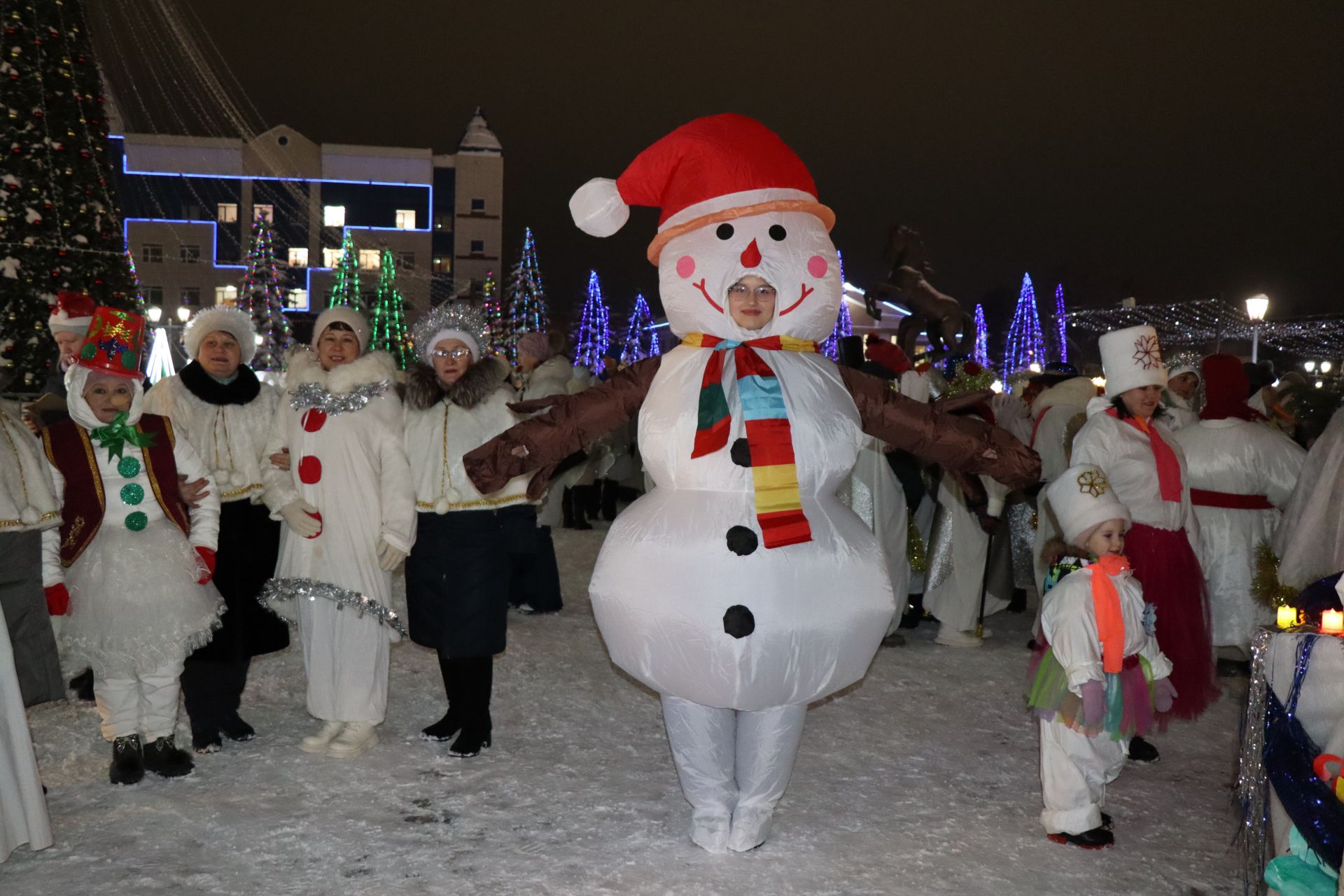 В Нурлате состоялось торжественное открытие главной городской Елки