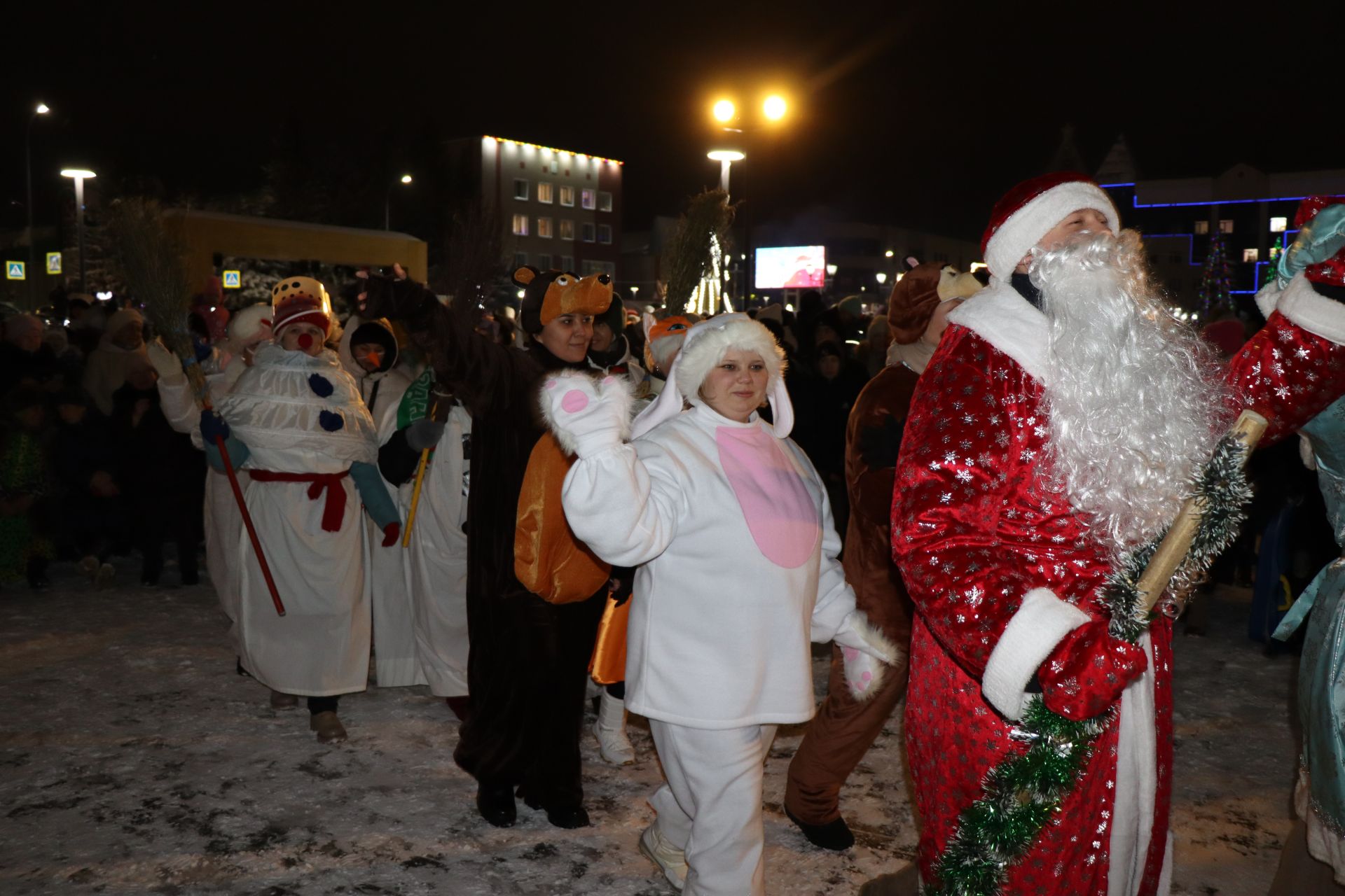 В Нурлате состоялось торжественное открытие главной городской Елки