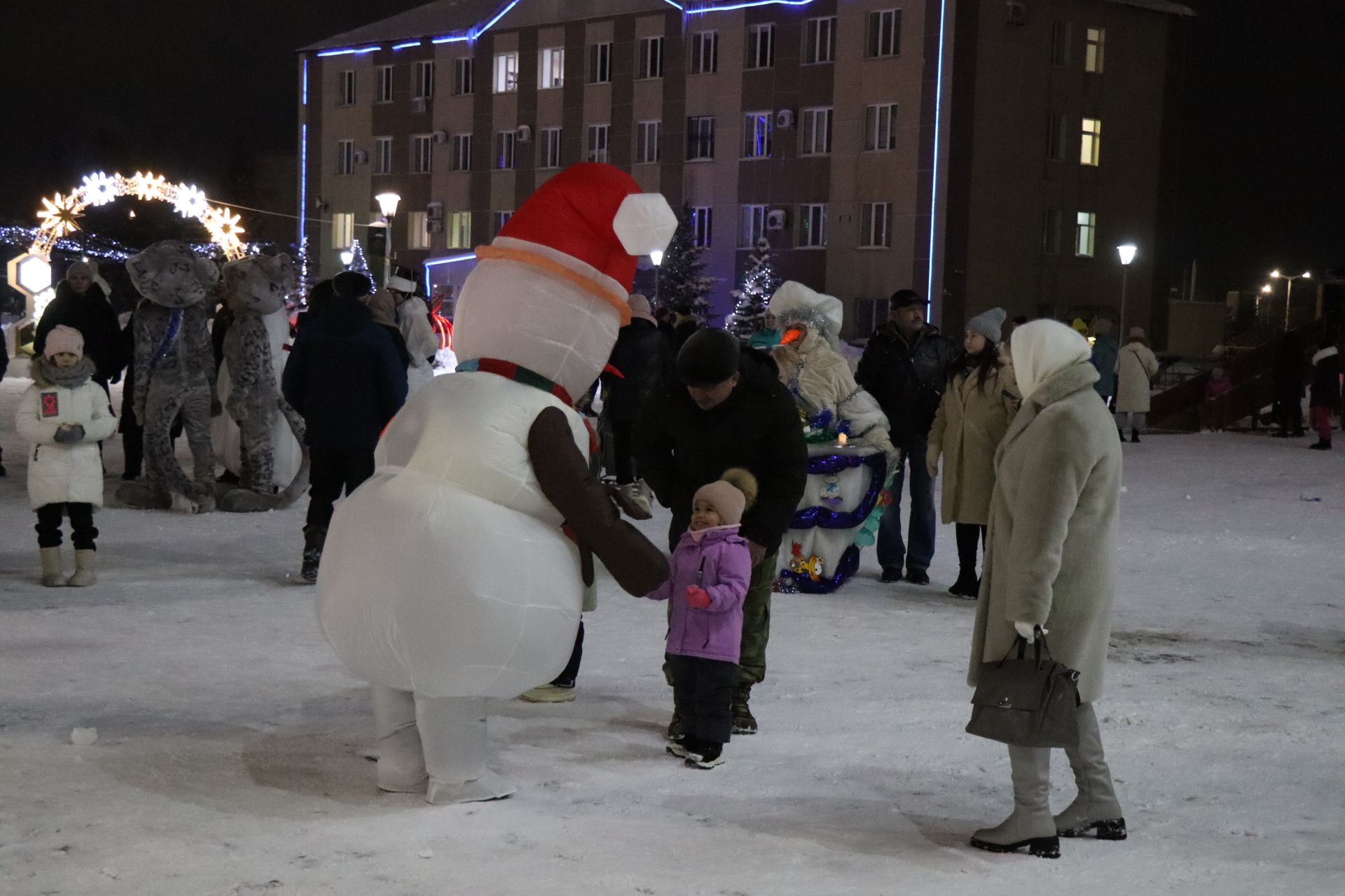 В Нурлате состоялось торжественное открытие главной городской Елки