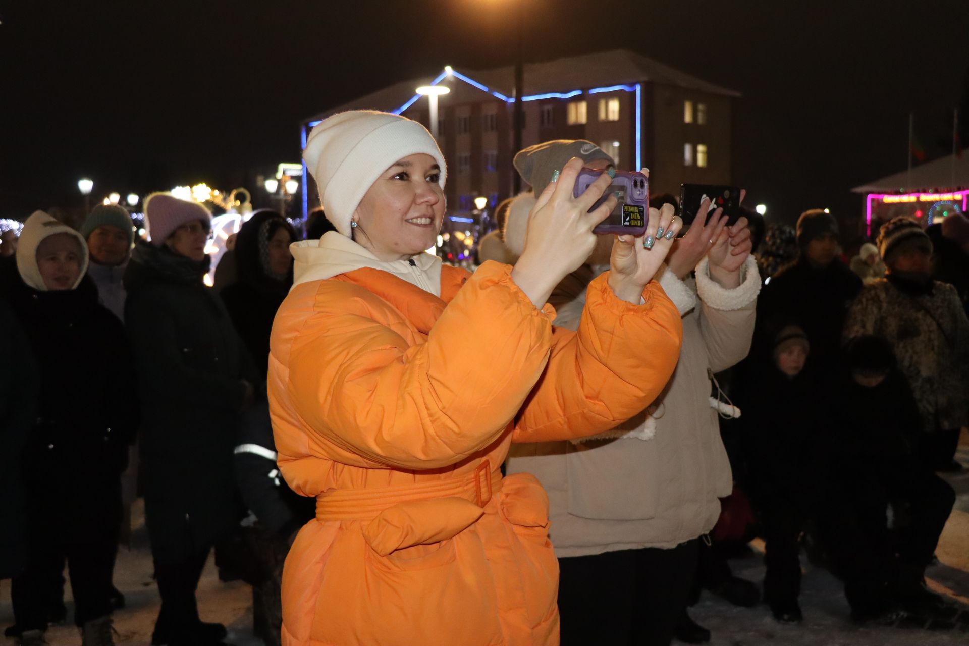 В Нурлате состоялось торжественное открытие главной городской Елки