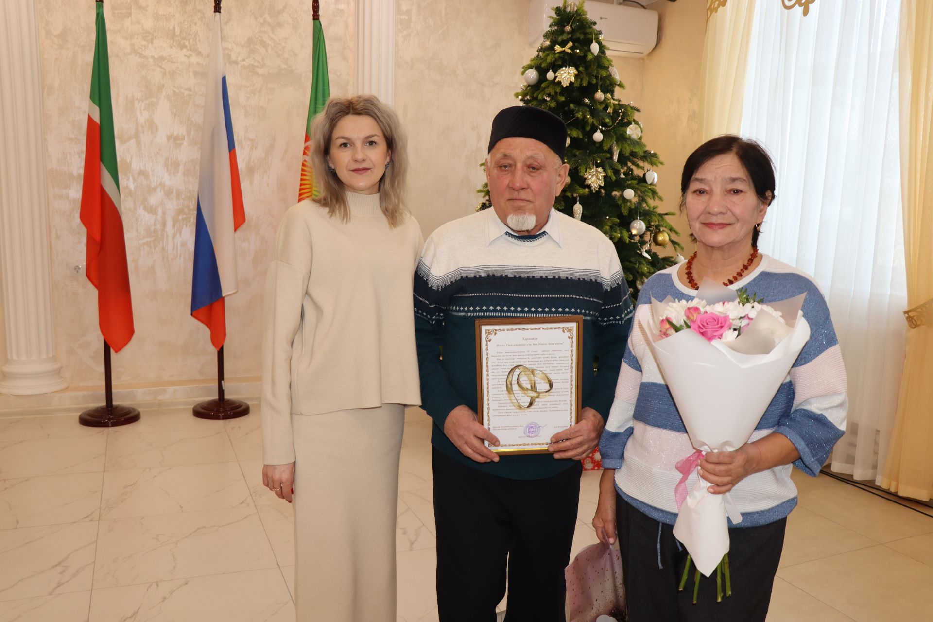 В Нурлате чествовали юбиляров семейной жизни (фоторепортаж)