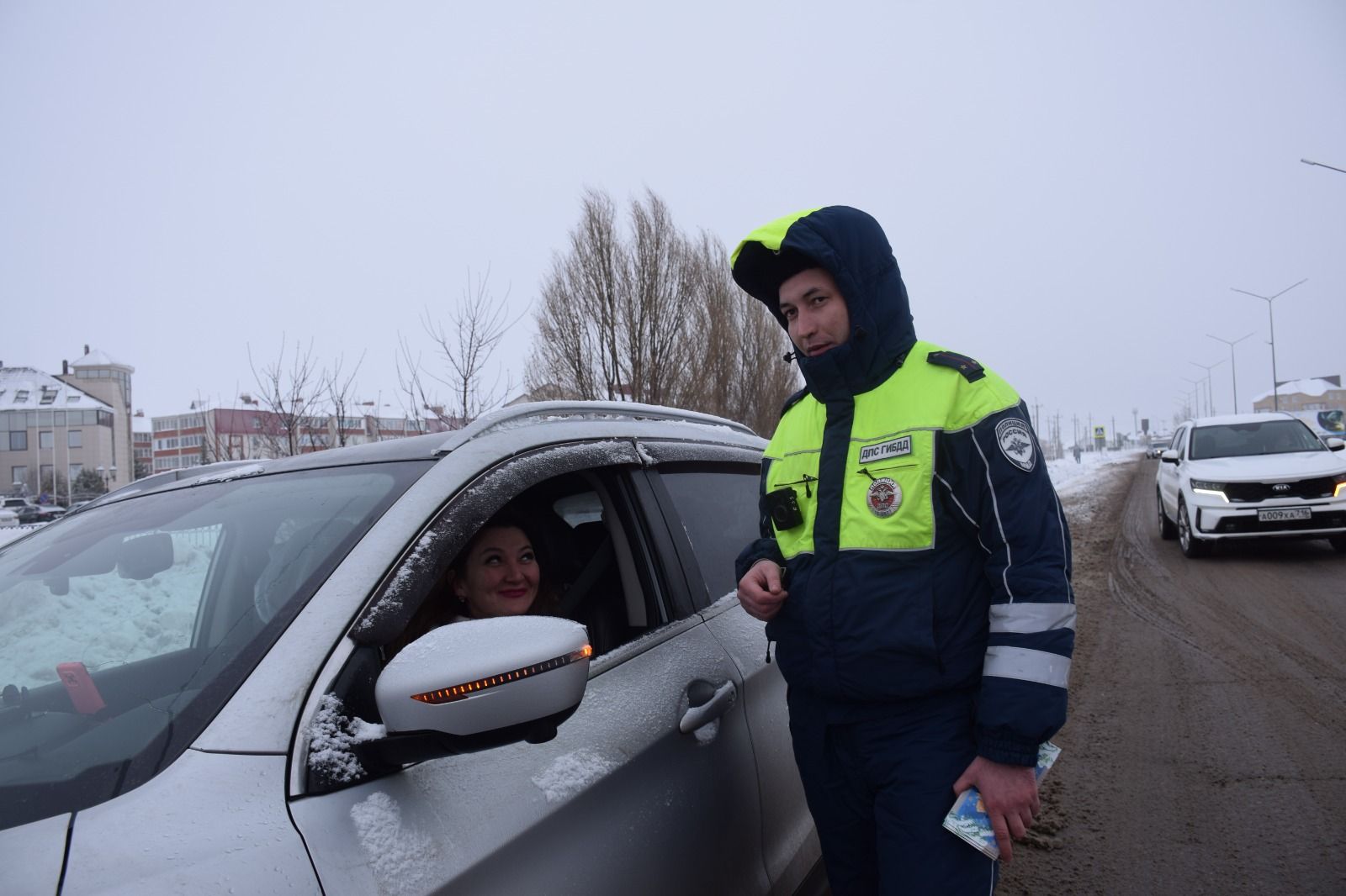 Нурлатские автоинспекторы призывают водителей к бдительности