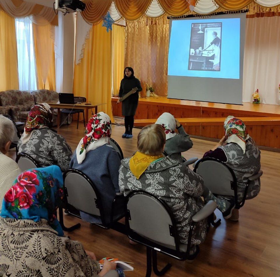 В гости к жителям Нурлатского дома-интерната пришли сотрудники музея