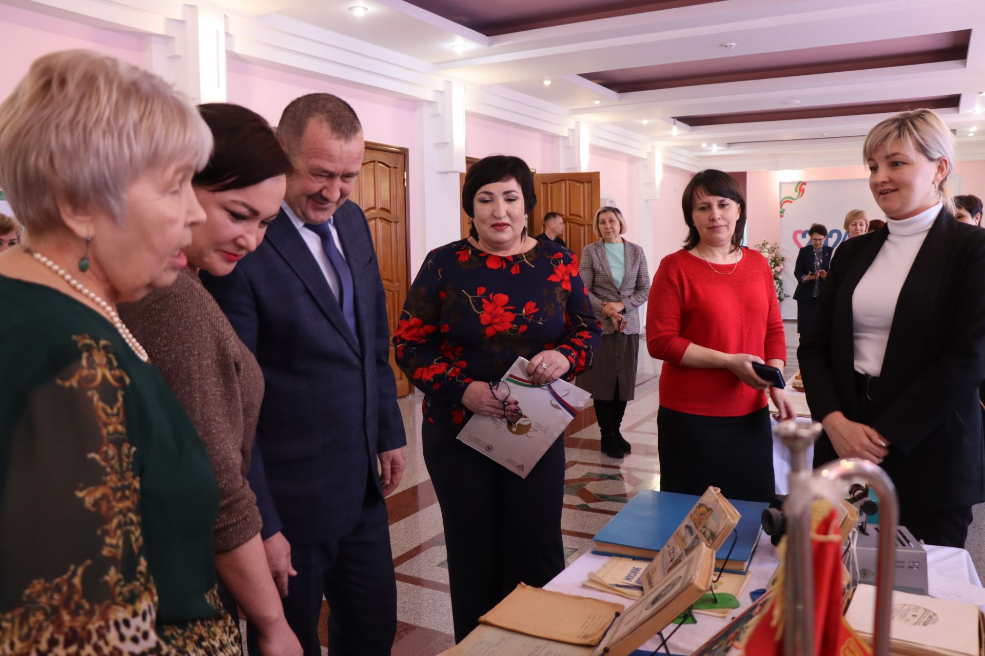 В Нурлате прошло торжественное мероприятие, посвященное закрытию Года педагога и наставника