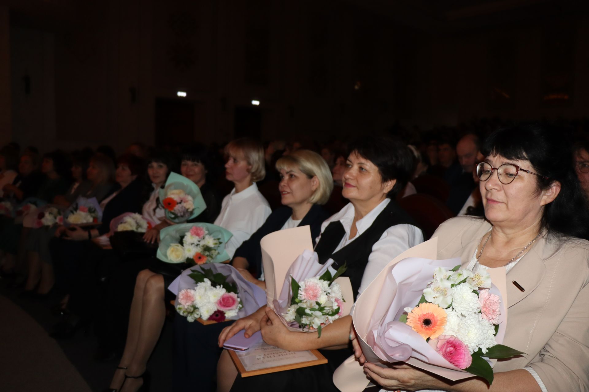 В Нурлате прошло торжественное мероприятие, посвященное закрытию Года педагога и наставника