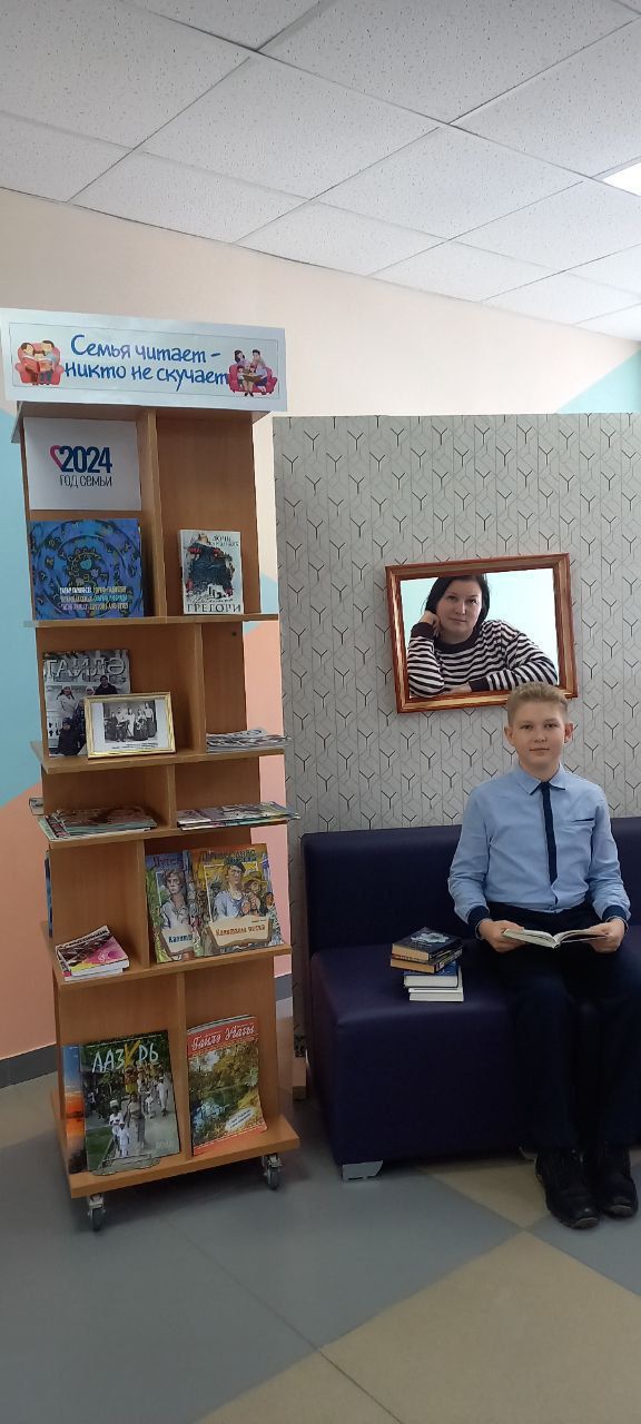 В Нурлатской библиотеке проходит акция «Пусть книга нас объединяет!»