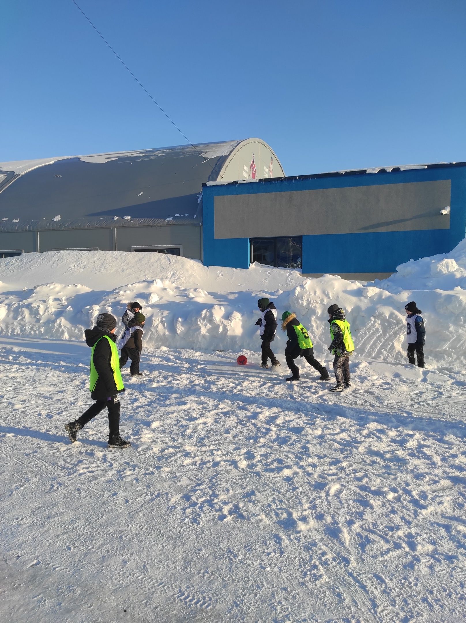 В Нурлате прошел футбольный турнир на снегу
