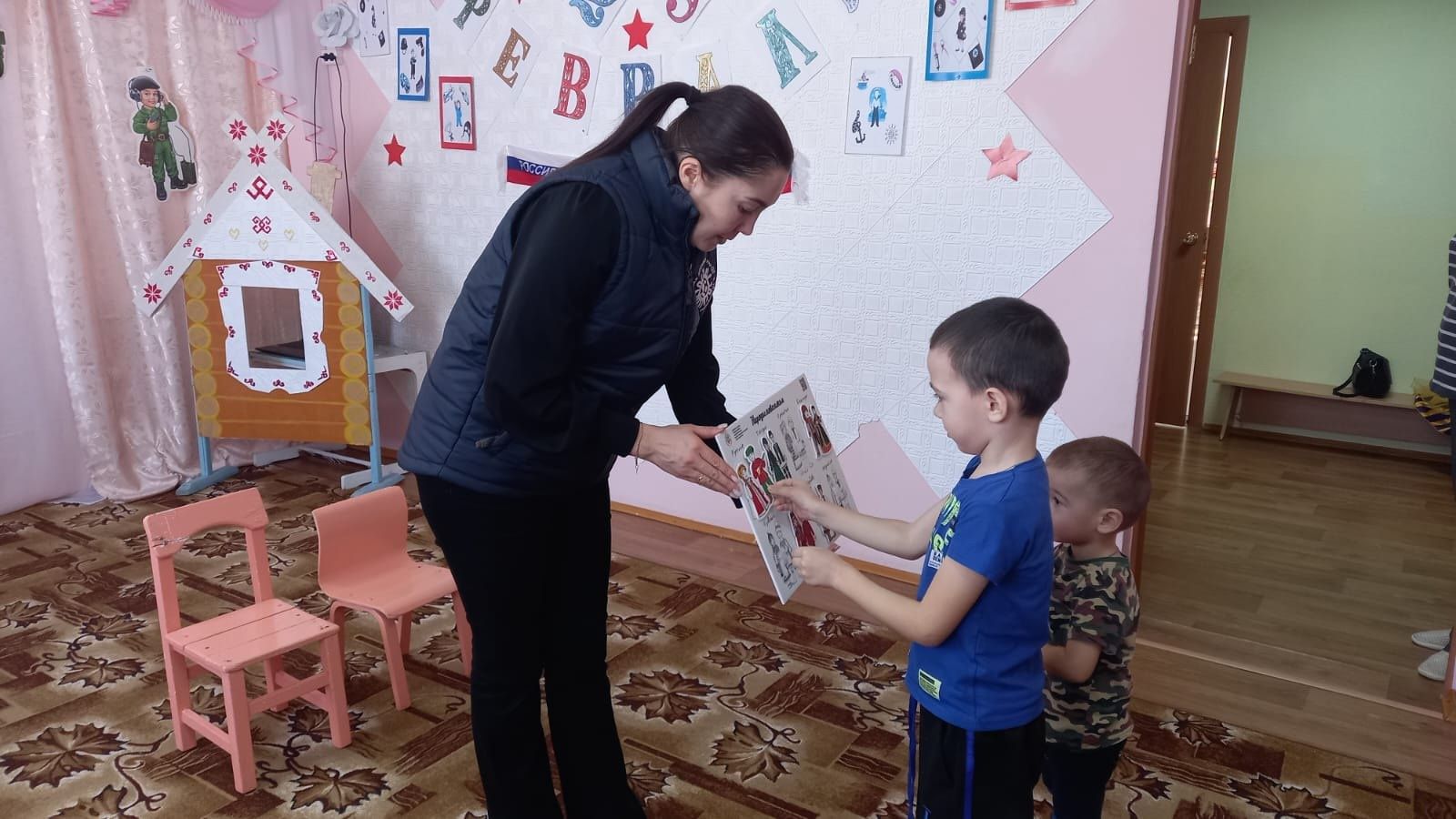 Среднекамышлинский детский сад посетили сотрудники Нурлатского Дома Дружбы народов