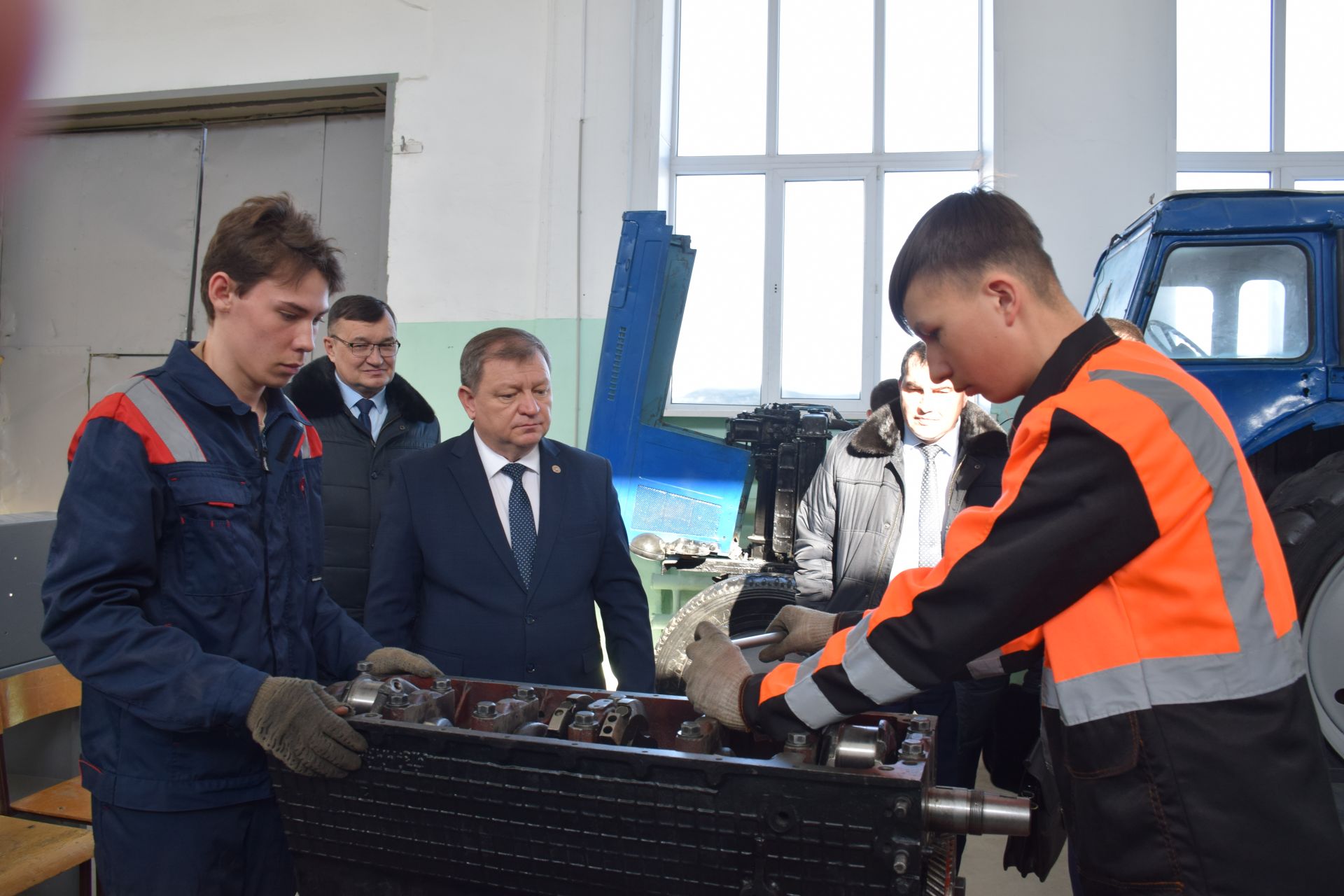 В Нурлатском аграрном техникуме прошла мини-ярмарка вакансий