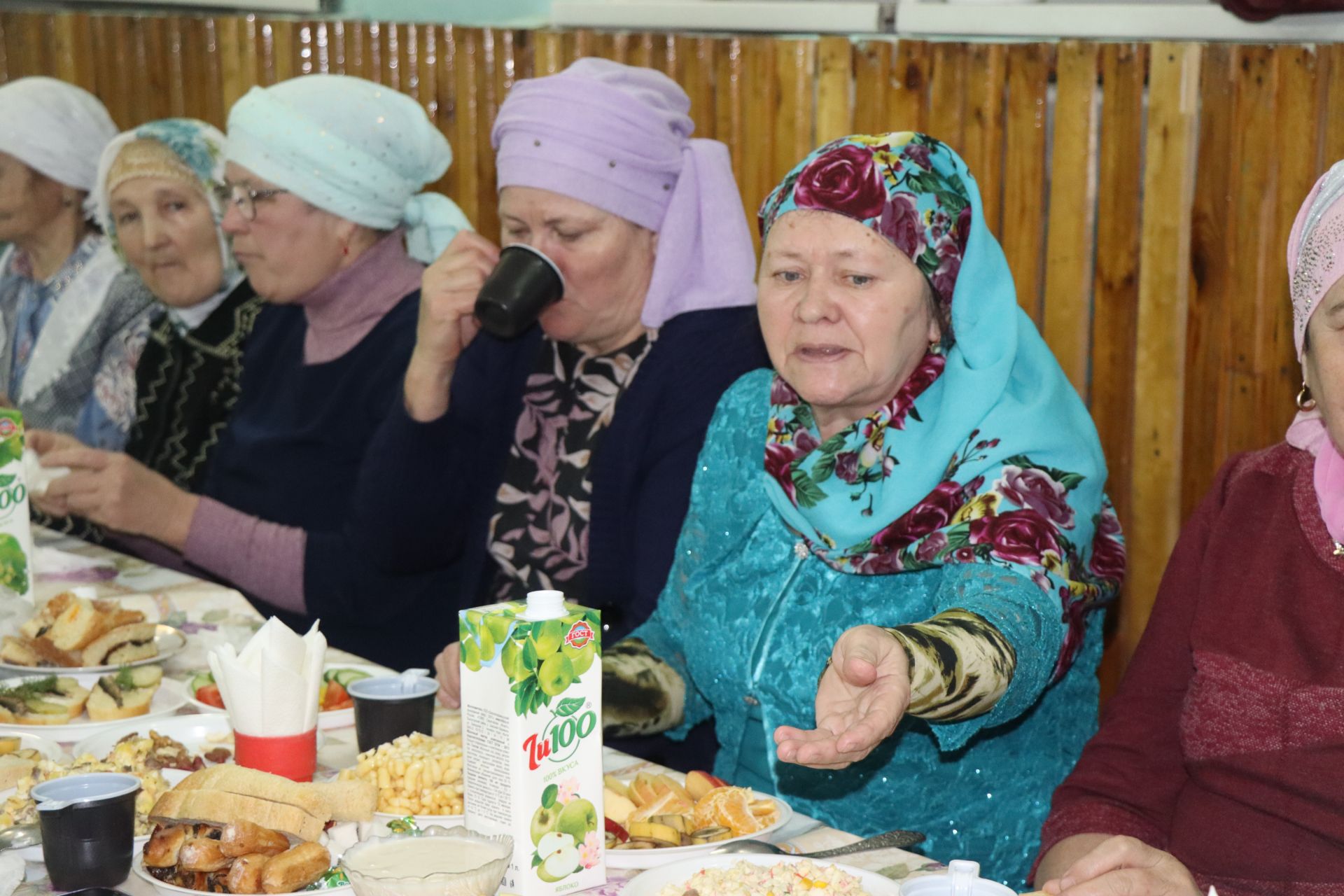 В татарских селах Нурлатского района месяц Рамадан начался с ифтара-меджлиса, организованного Сулеймановыми