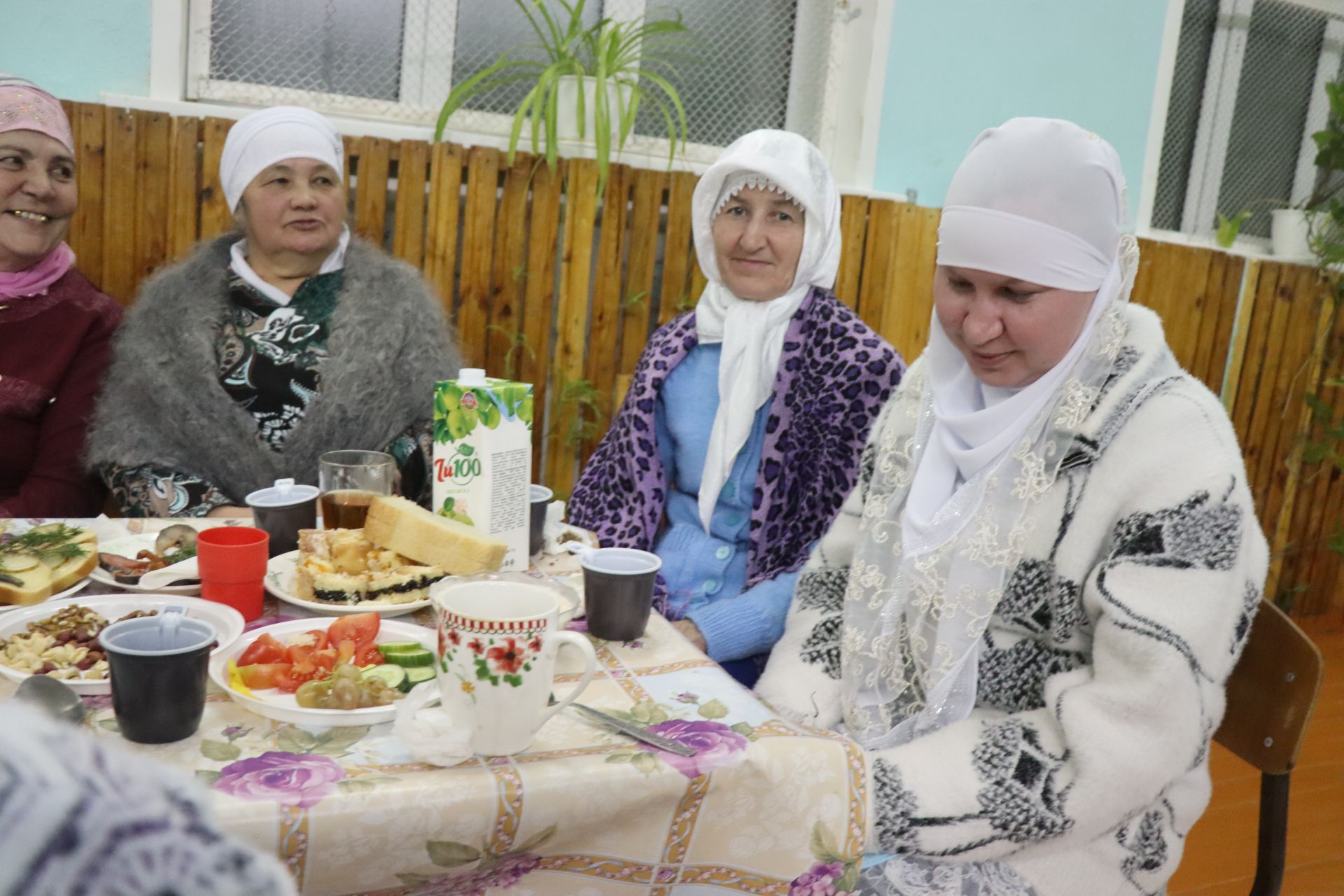 В татарских селах Нурлатского района месяц Рамадан начался с ифтара-меджлиса, организованного Сулеймановыми