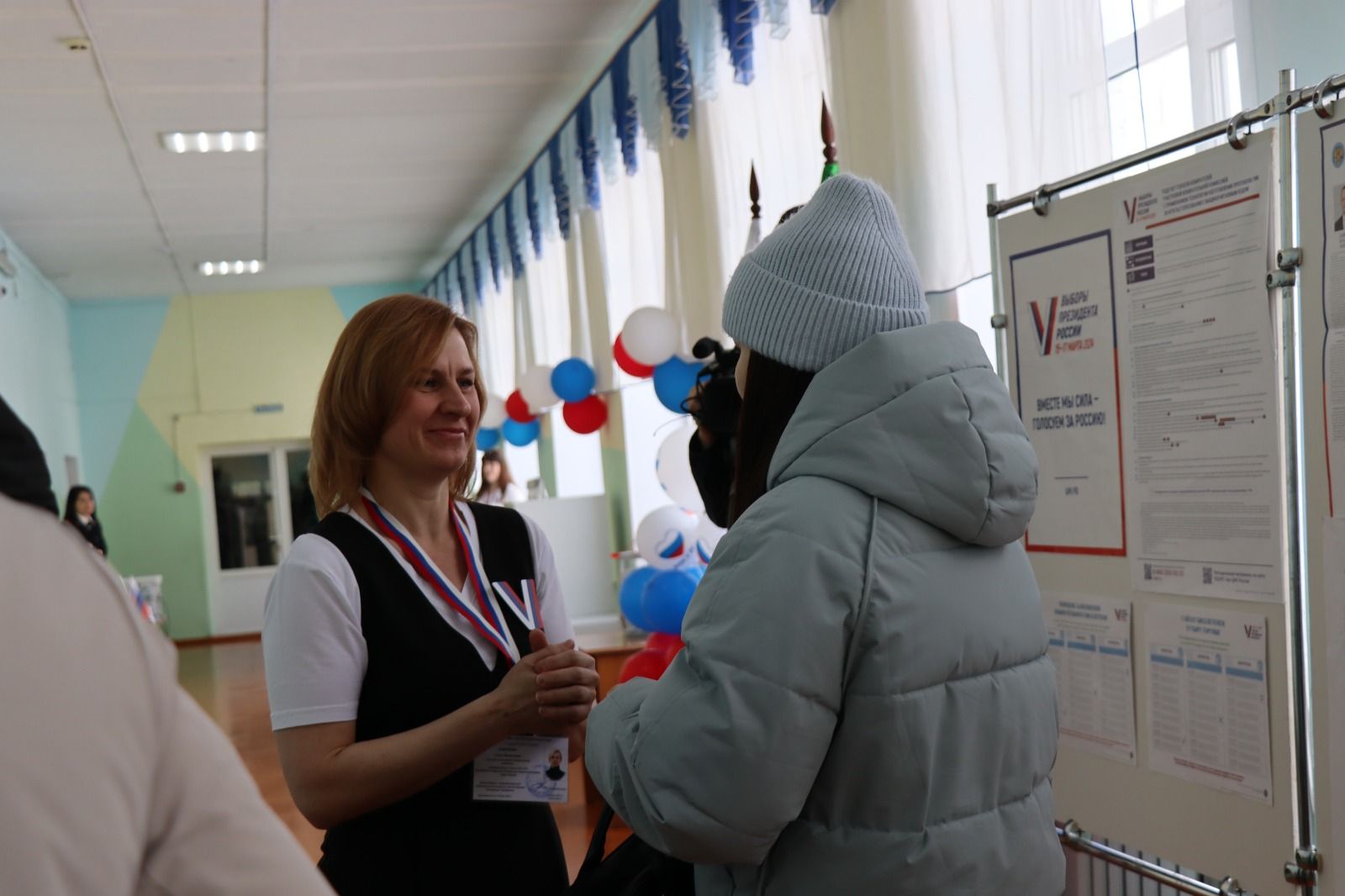 В УИК №2324 в мкр. сахароваров выборы проходят при активном участии горожан